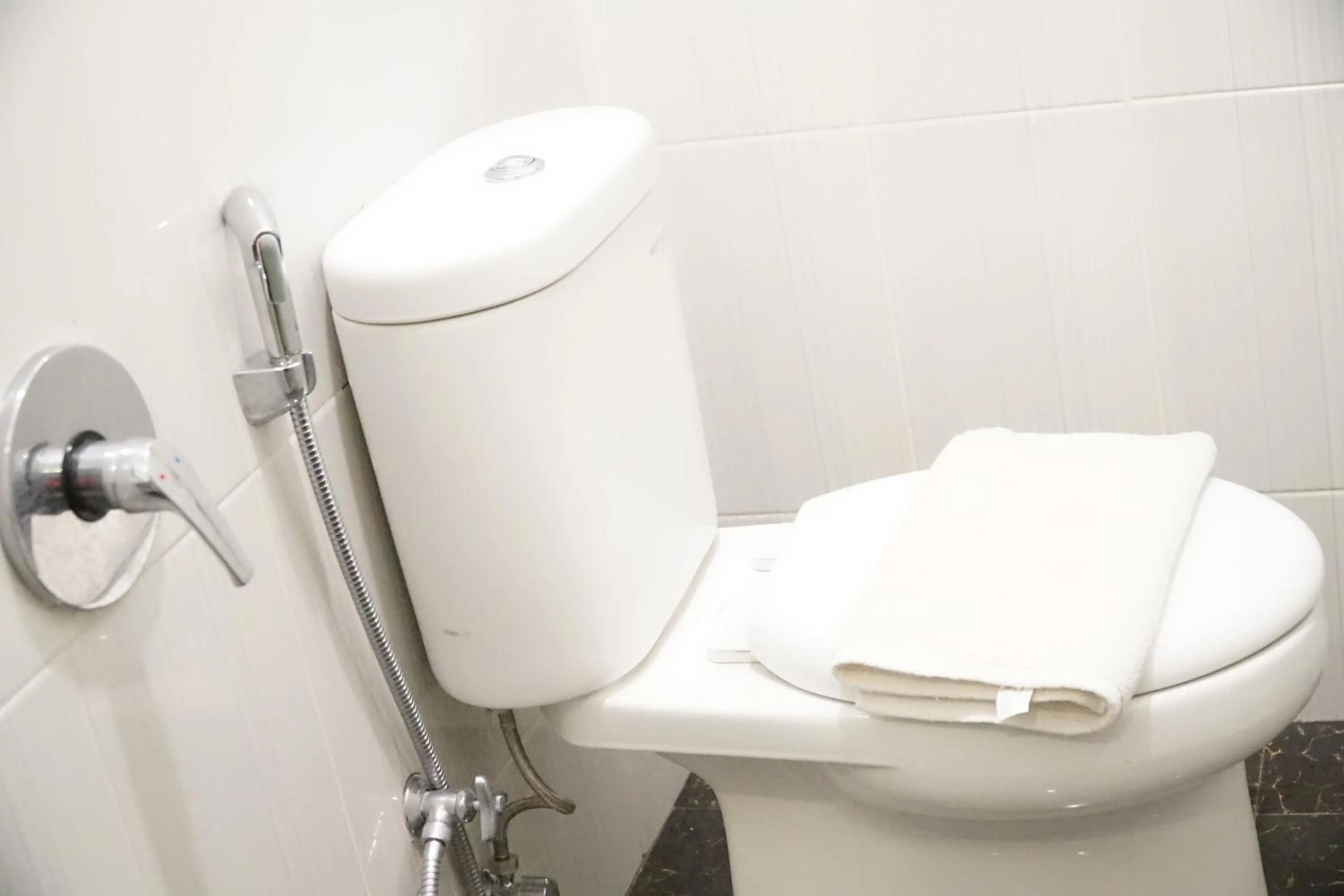 Toilet in Kirei Hotel