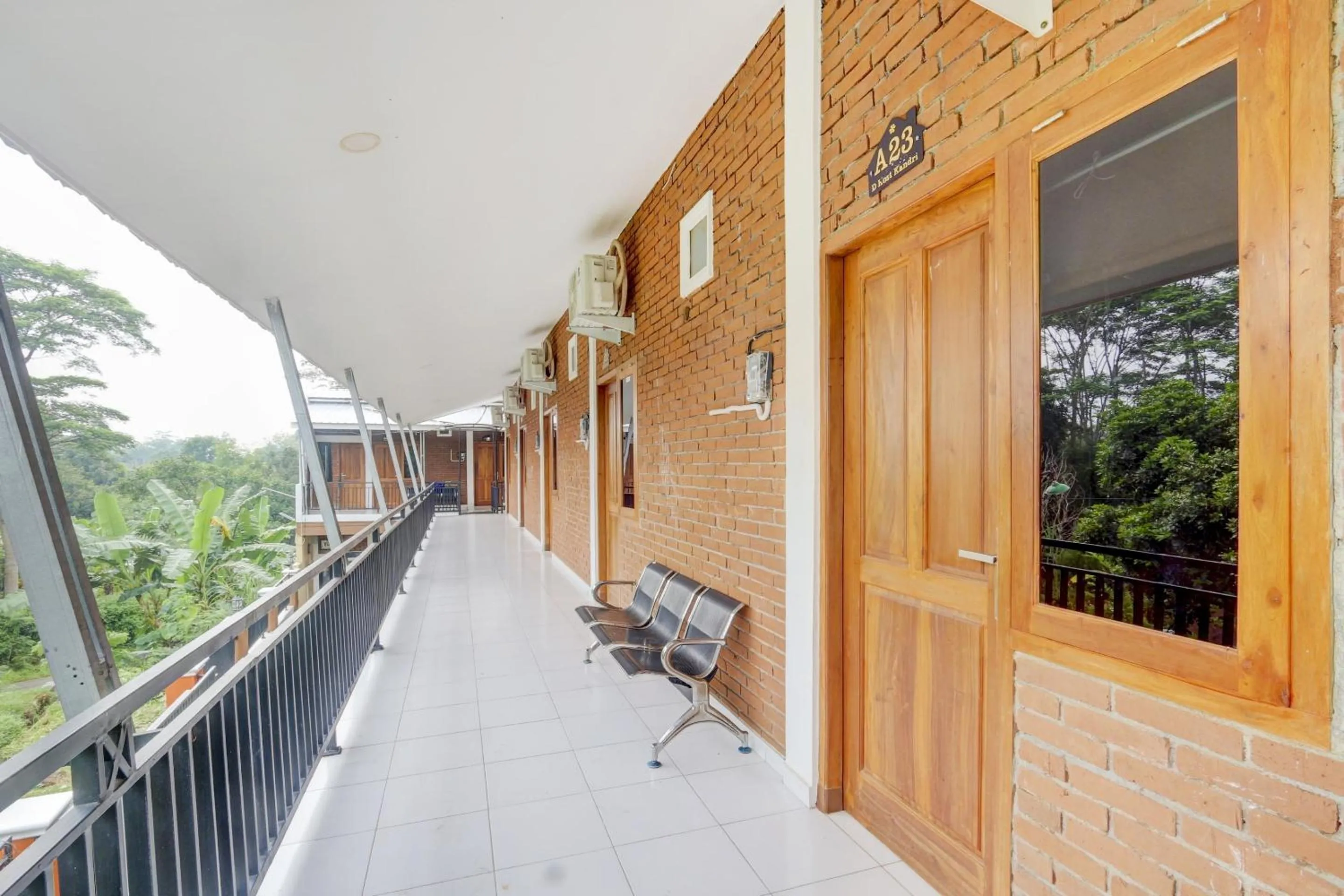 Lobby or reception in Hotel O D Kost In Kandri Semarang