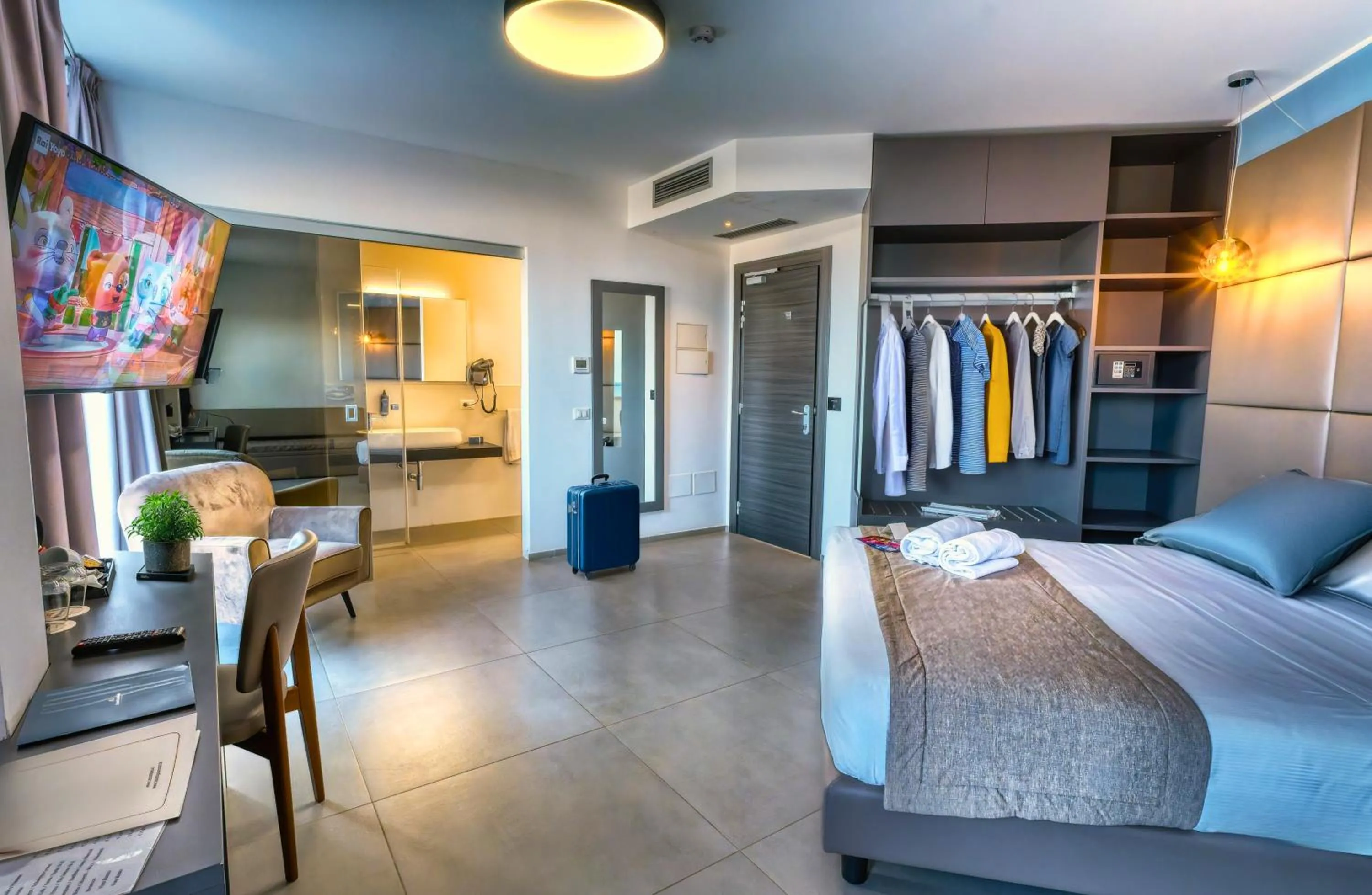 Bed in Resort La Battigia Beach & Spa