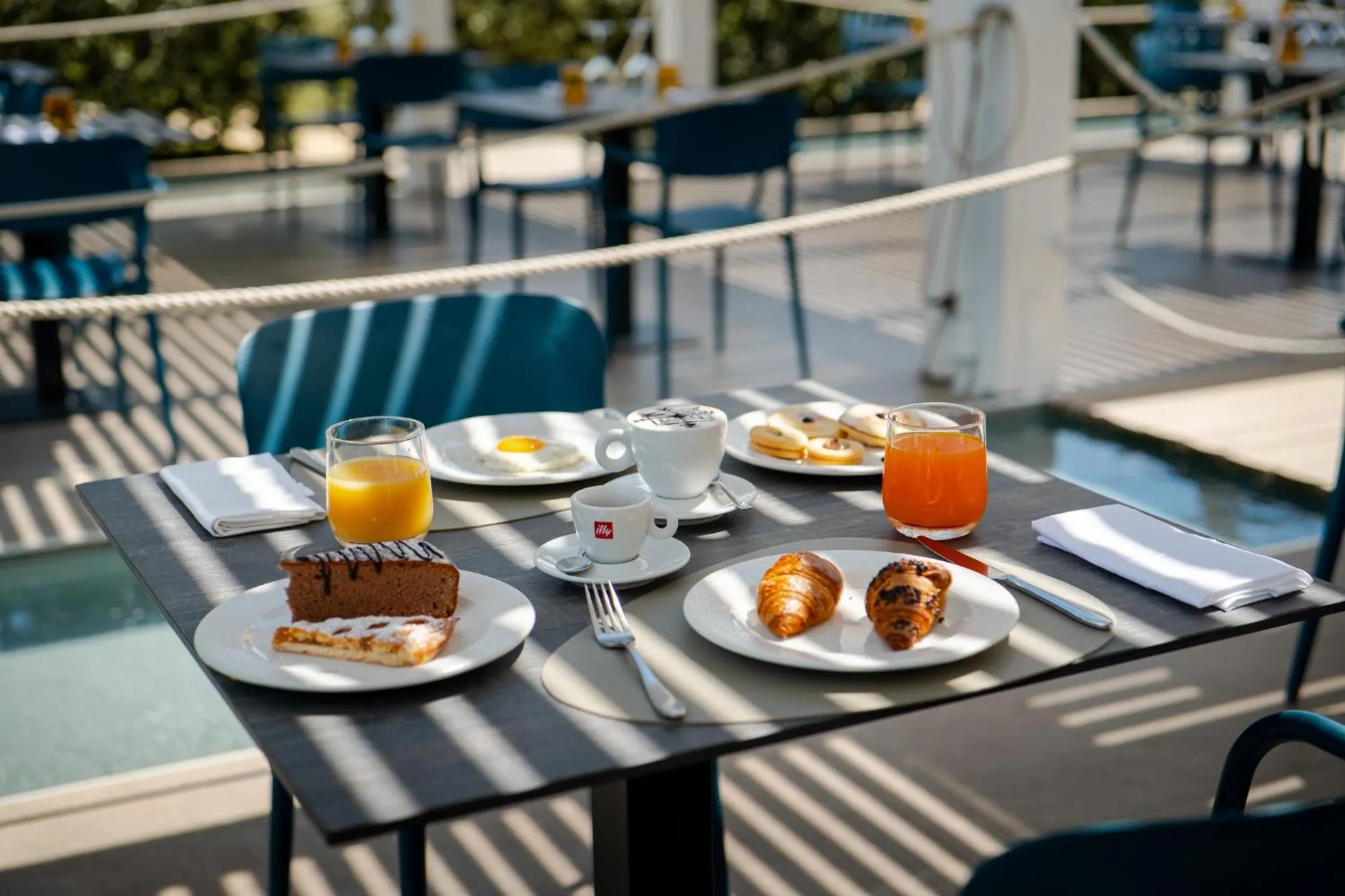 Breakfast in Resort La Battigia Beach & Spa