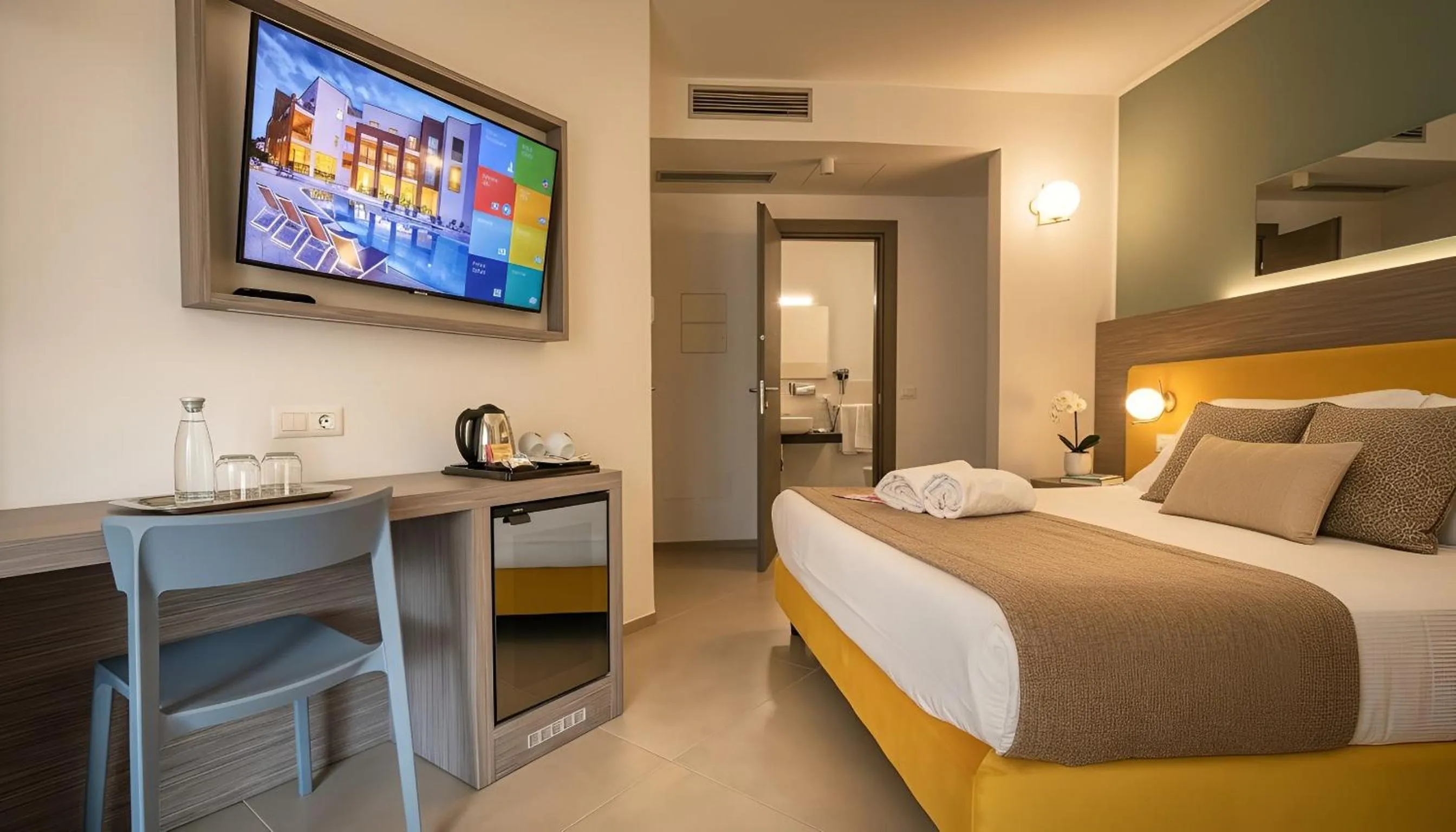 Bed in Resort La Battigia Beach & Spa