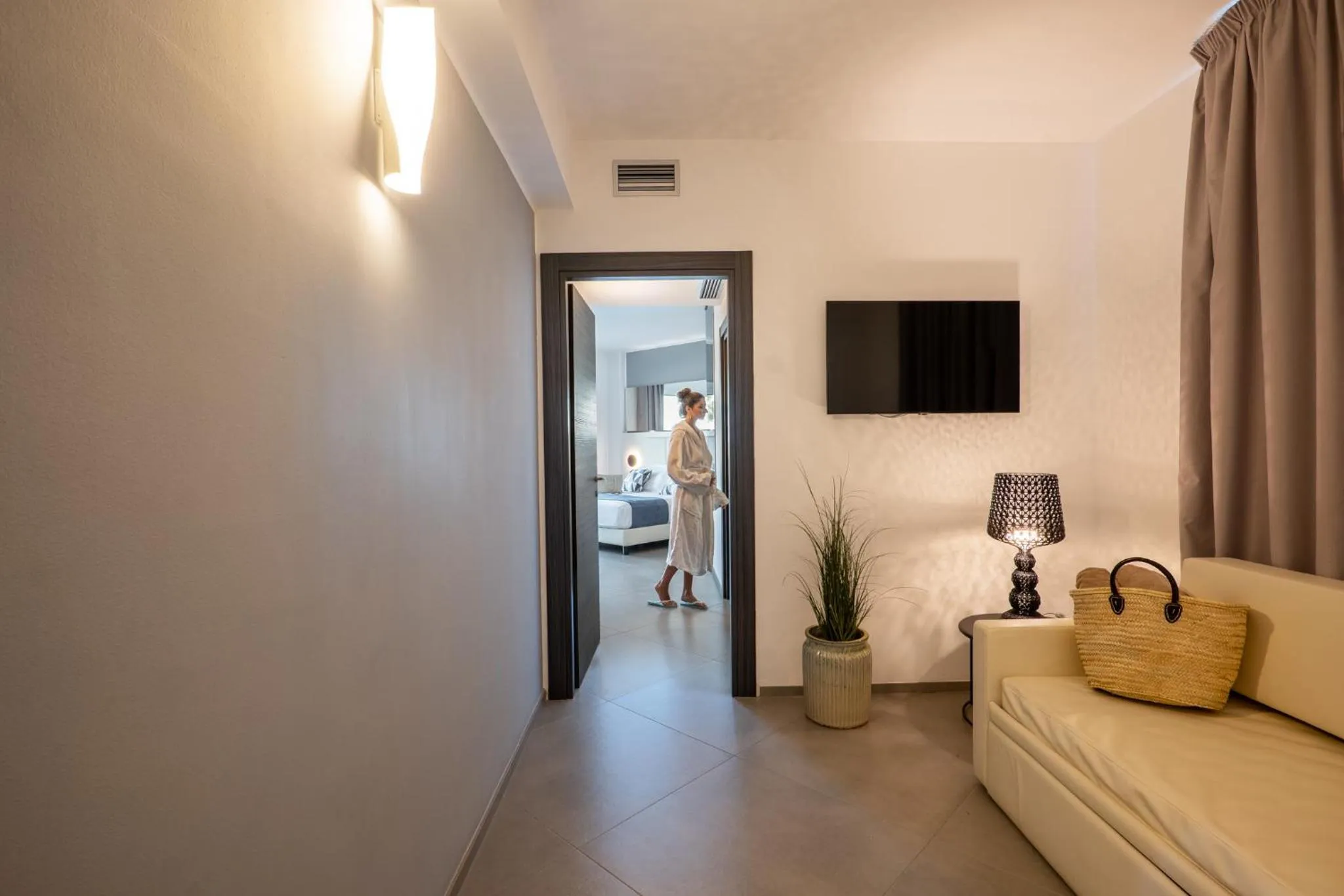 Bed in Resort La Battigia Beach & Spa