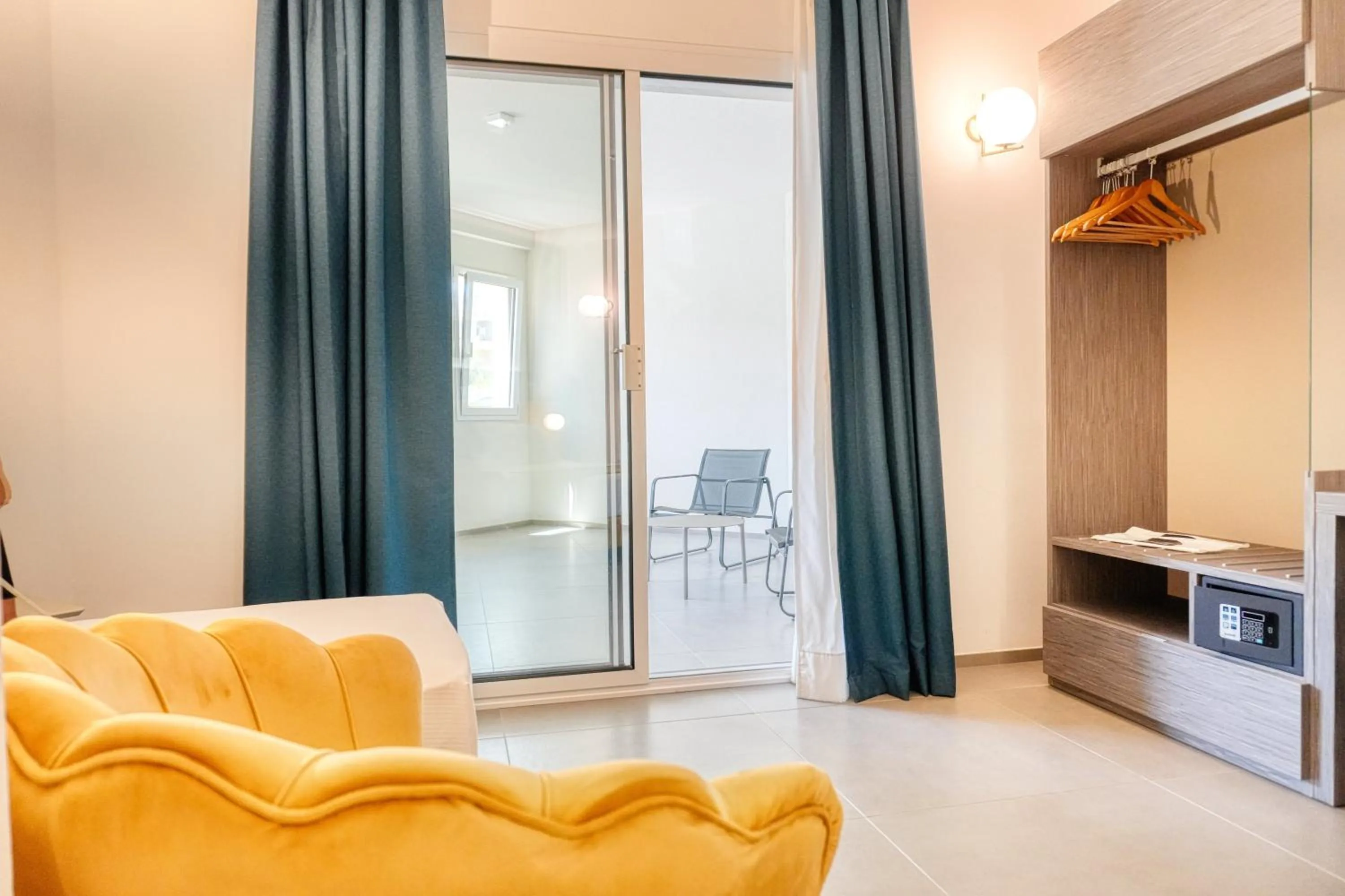 Resort La Battigia Beach & Spa