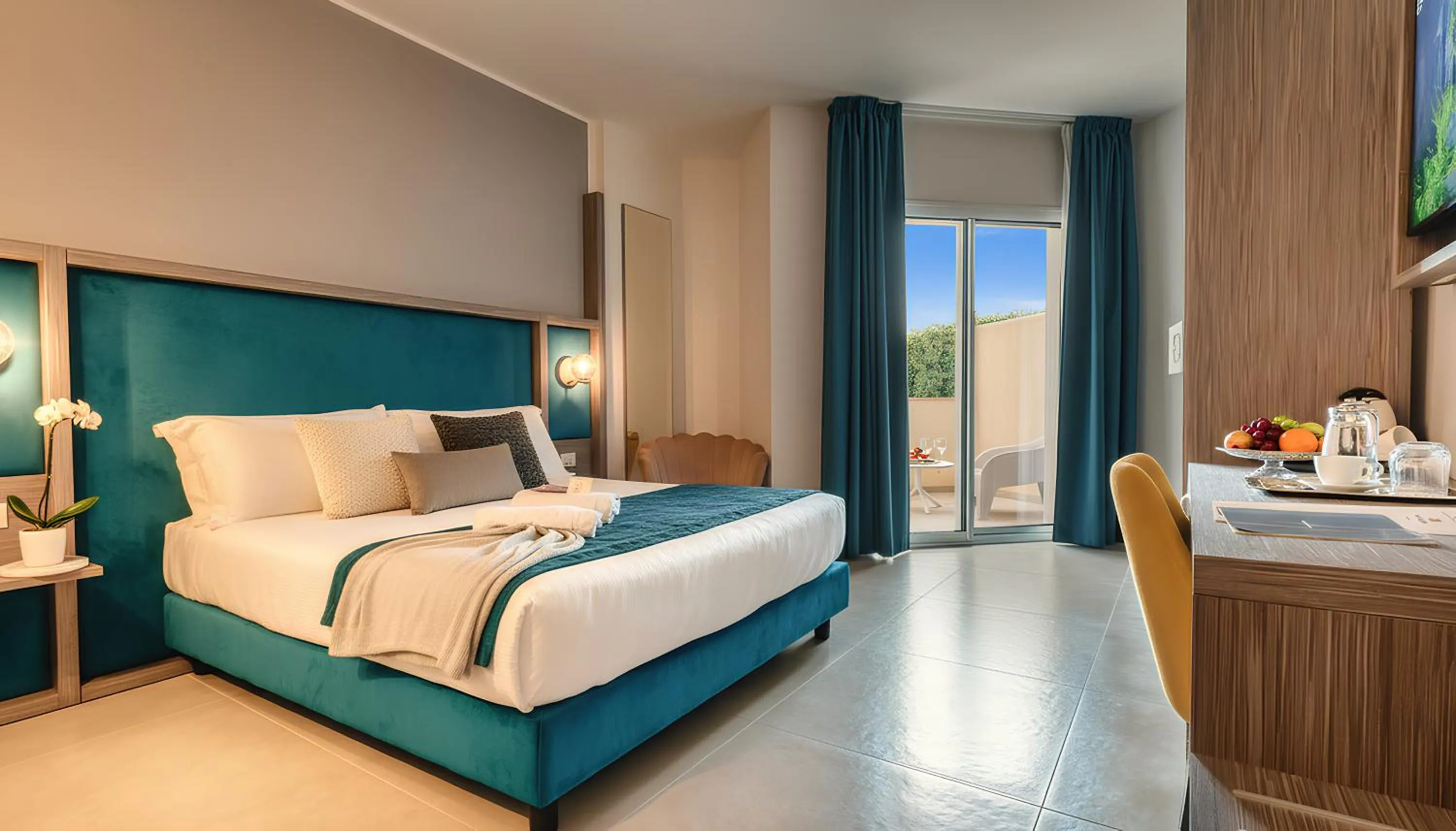 Bed in Resort La Battigia Beach & Spa