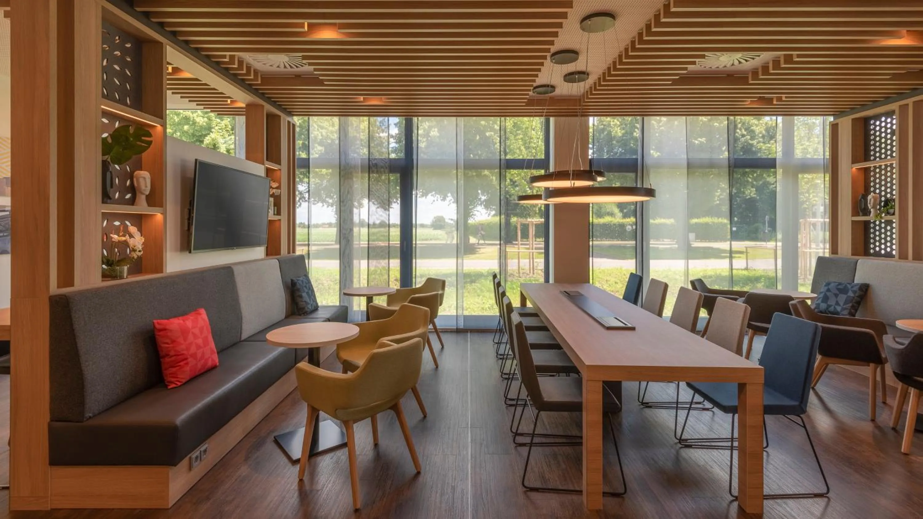 Property building in Holiday Inn Express - Krefeld - Dusseldorf by IHG