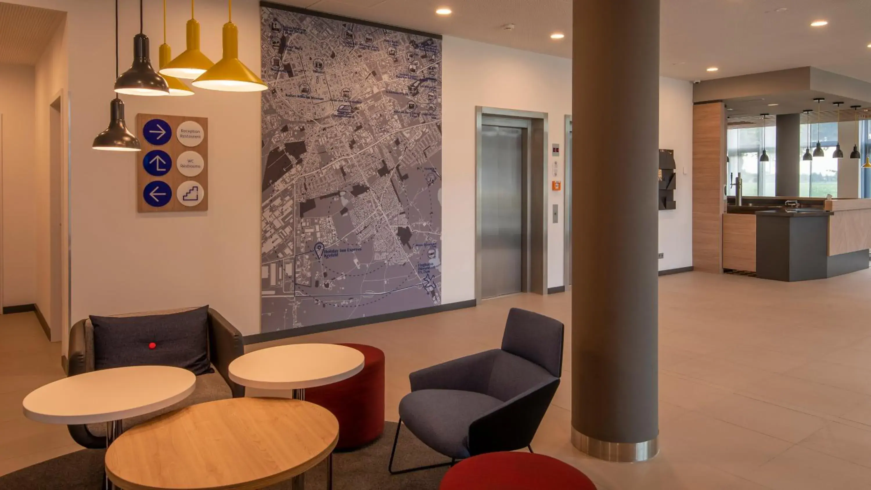 Property building in Holiday Inn Express - Krefeld - Dusseldorf by IHG Property building in Holiday Inn Express - Krefeld - Dusseldorf by IHG