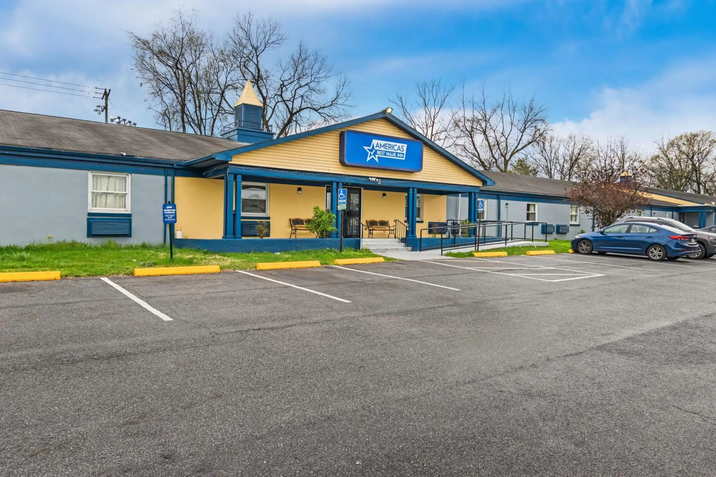 Property building in Americas Best Value Inn Carlisle Property building in Americas Best Value Inn Carlisle