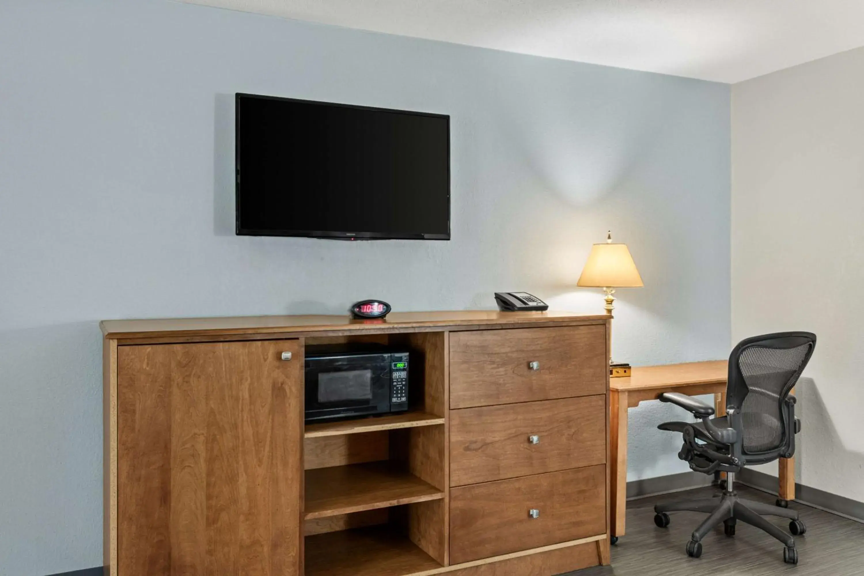 Bedroom in Americas Best Value Inn Carlisle Bedroom in Americas Best Value Inn Carlisle