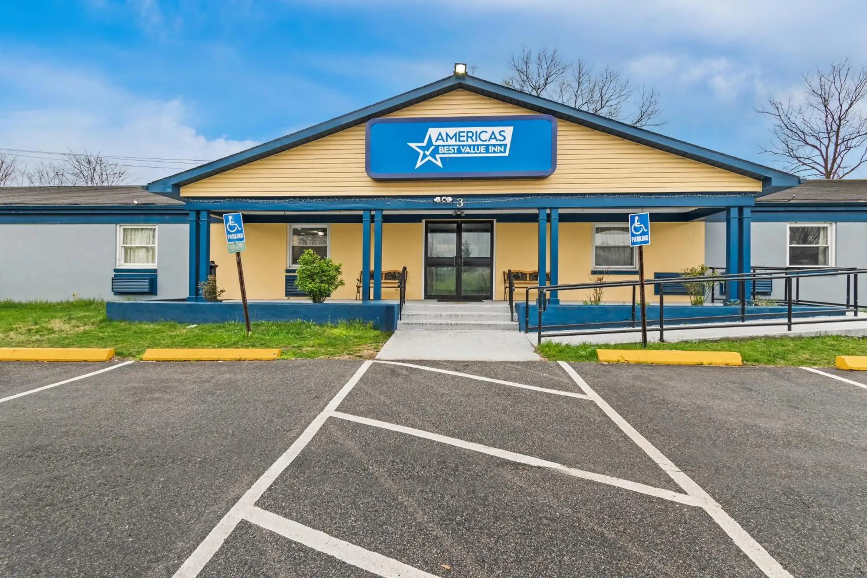 Property building in Americas Best Value Inn Carlisle Property building in Americas Best Value Inn Carlisle