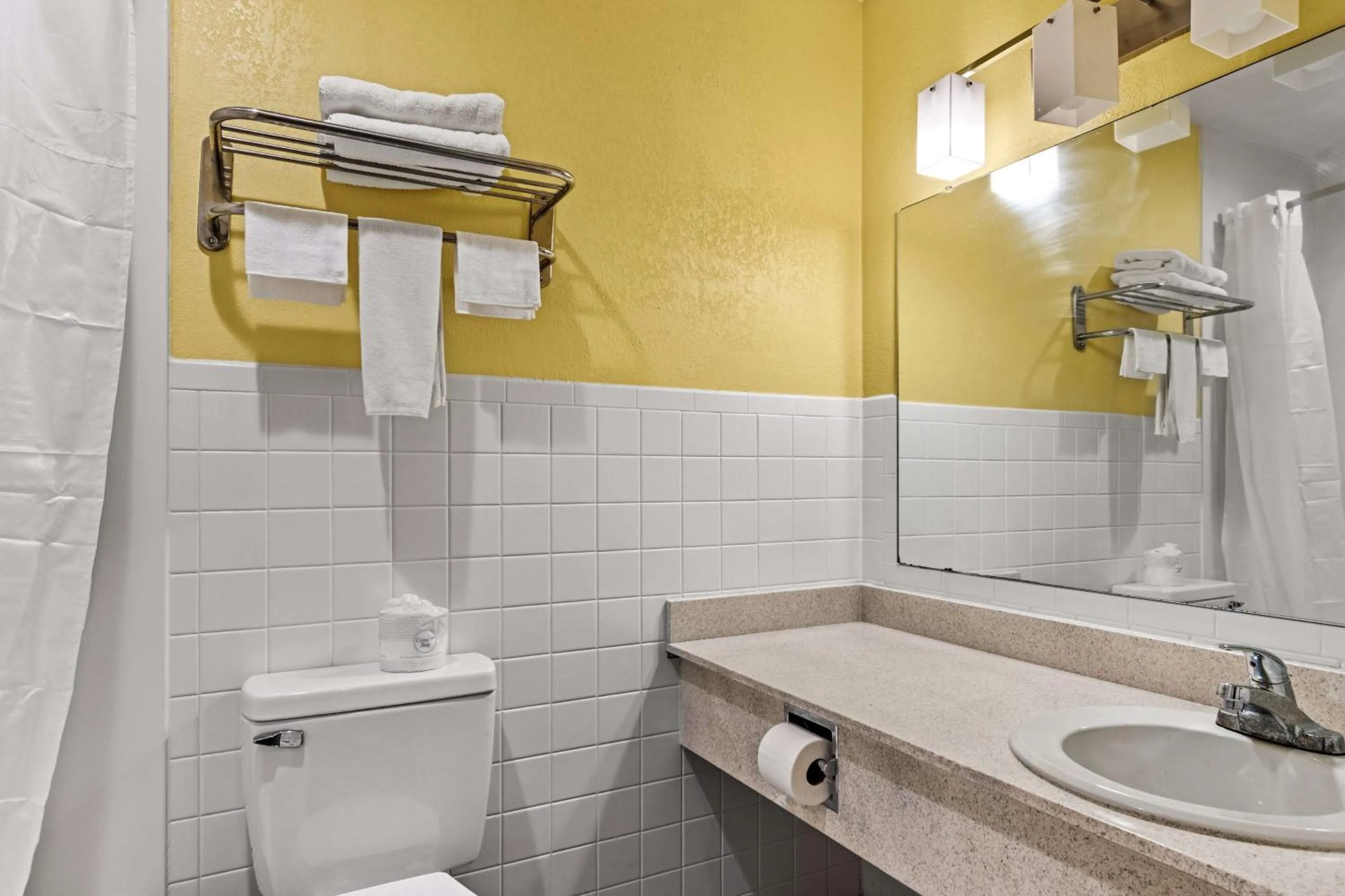 Bathroom in Americas Best Value Inn Carlisle