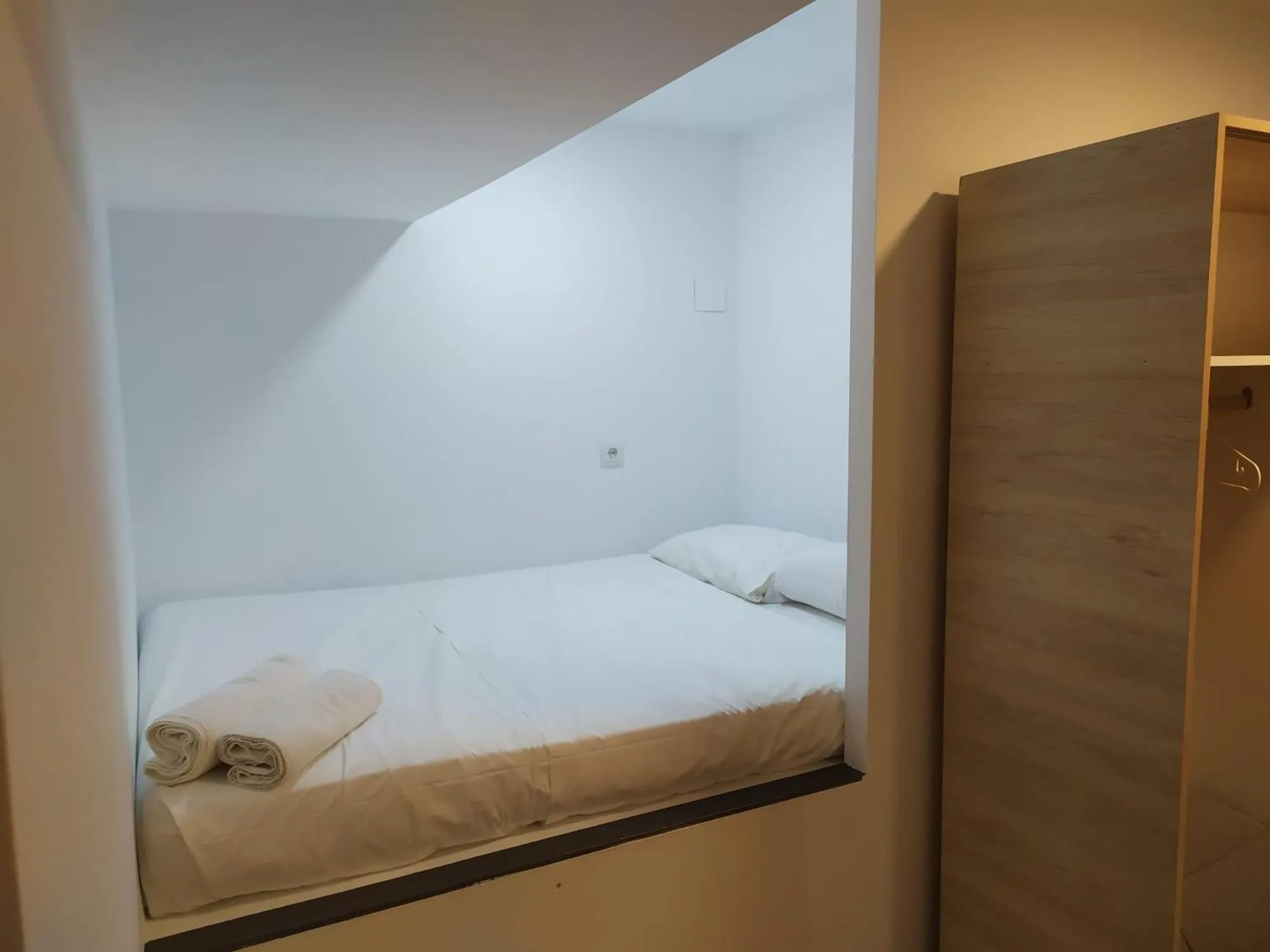 Bed in Beach & Arts Hostel Valencia