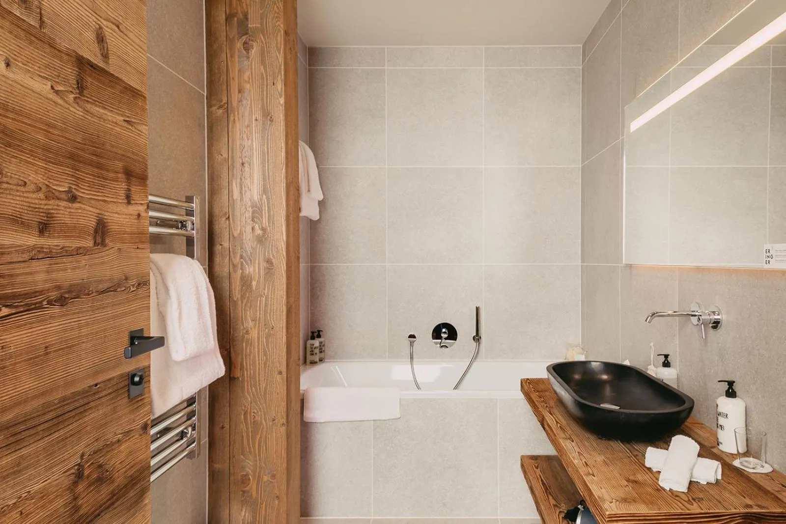 Bath in Eringer Hotel