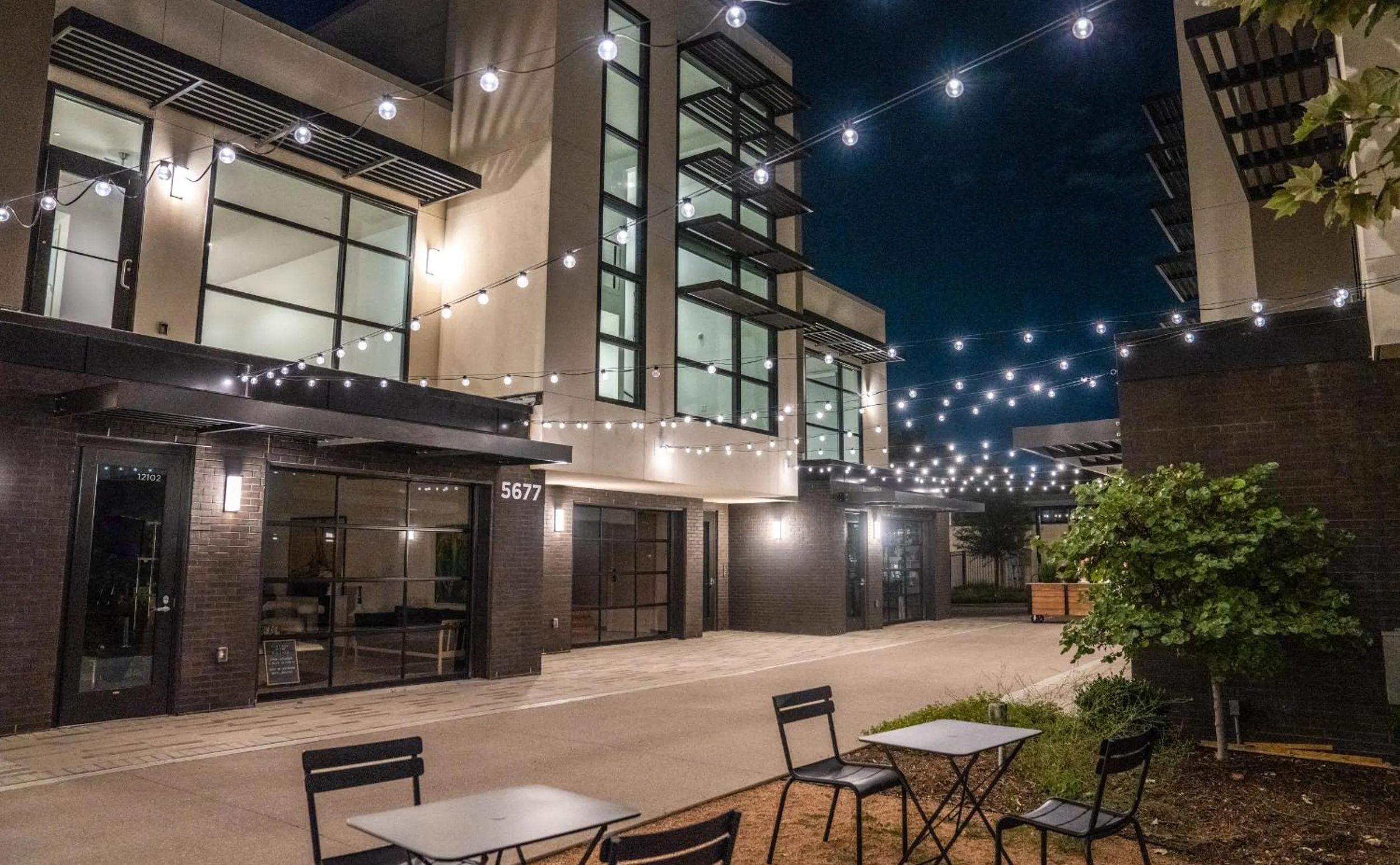 Property building in Drey Hotel