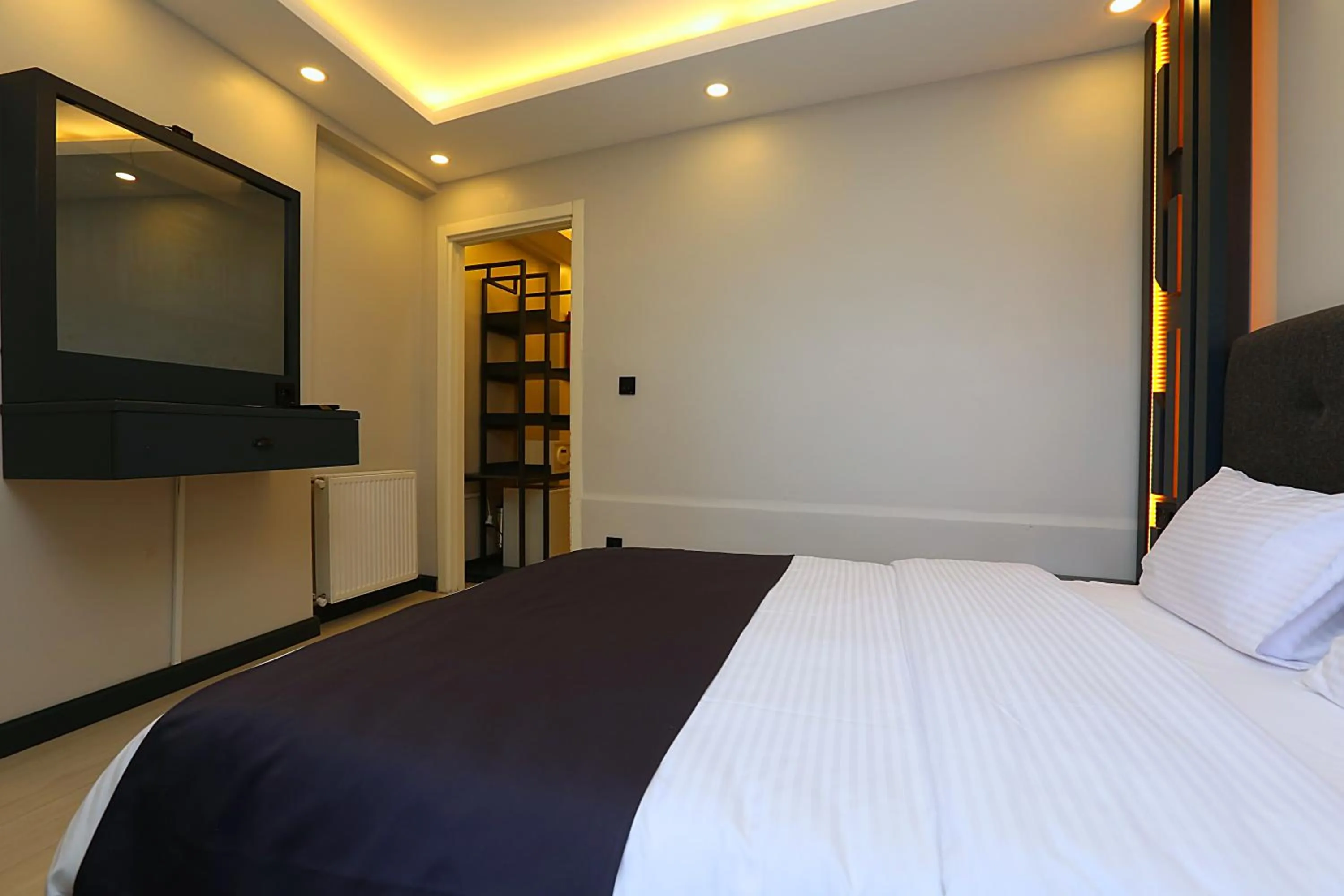 Bed in Galata King Suite Hotel