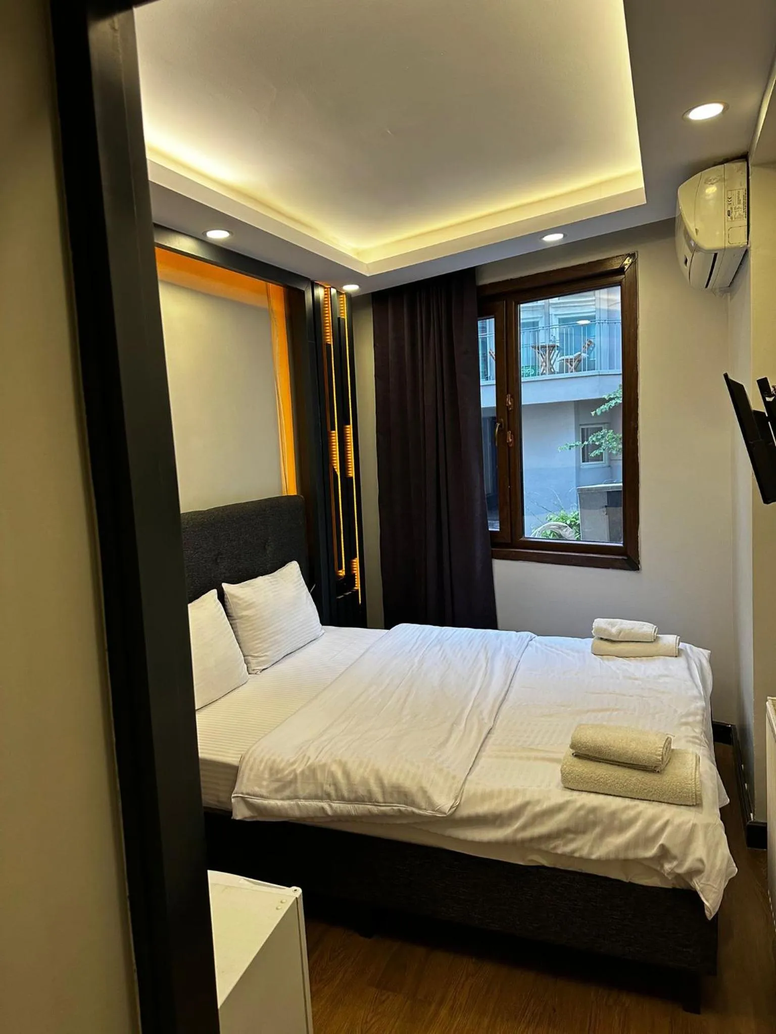 Bed in Galata King Suite Hotel