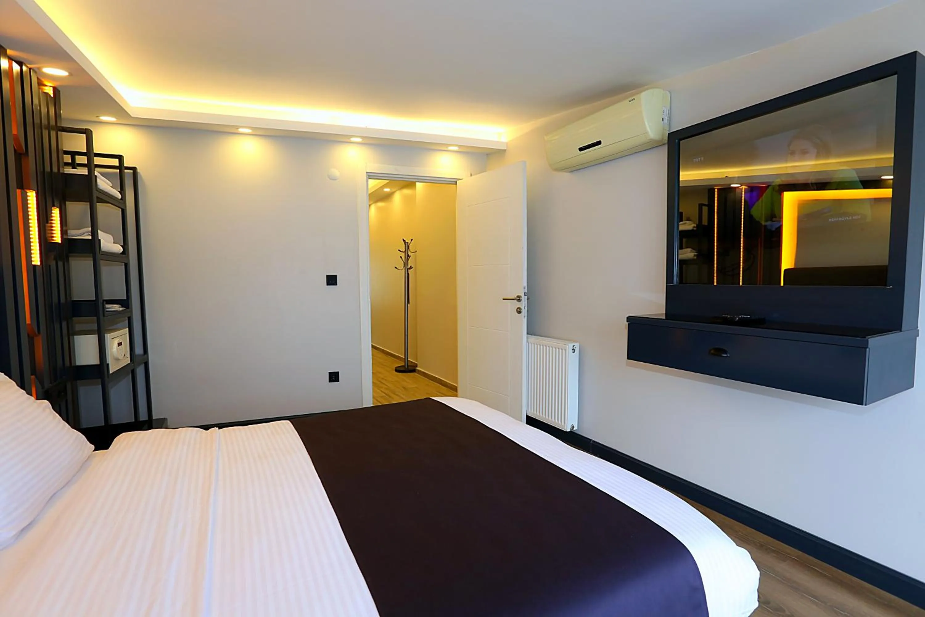 Bed in Galata King Suite Hotel
