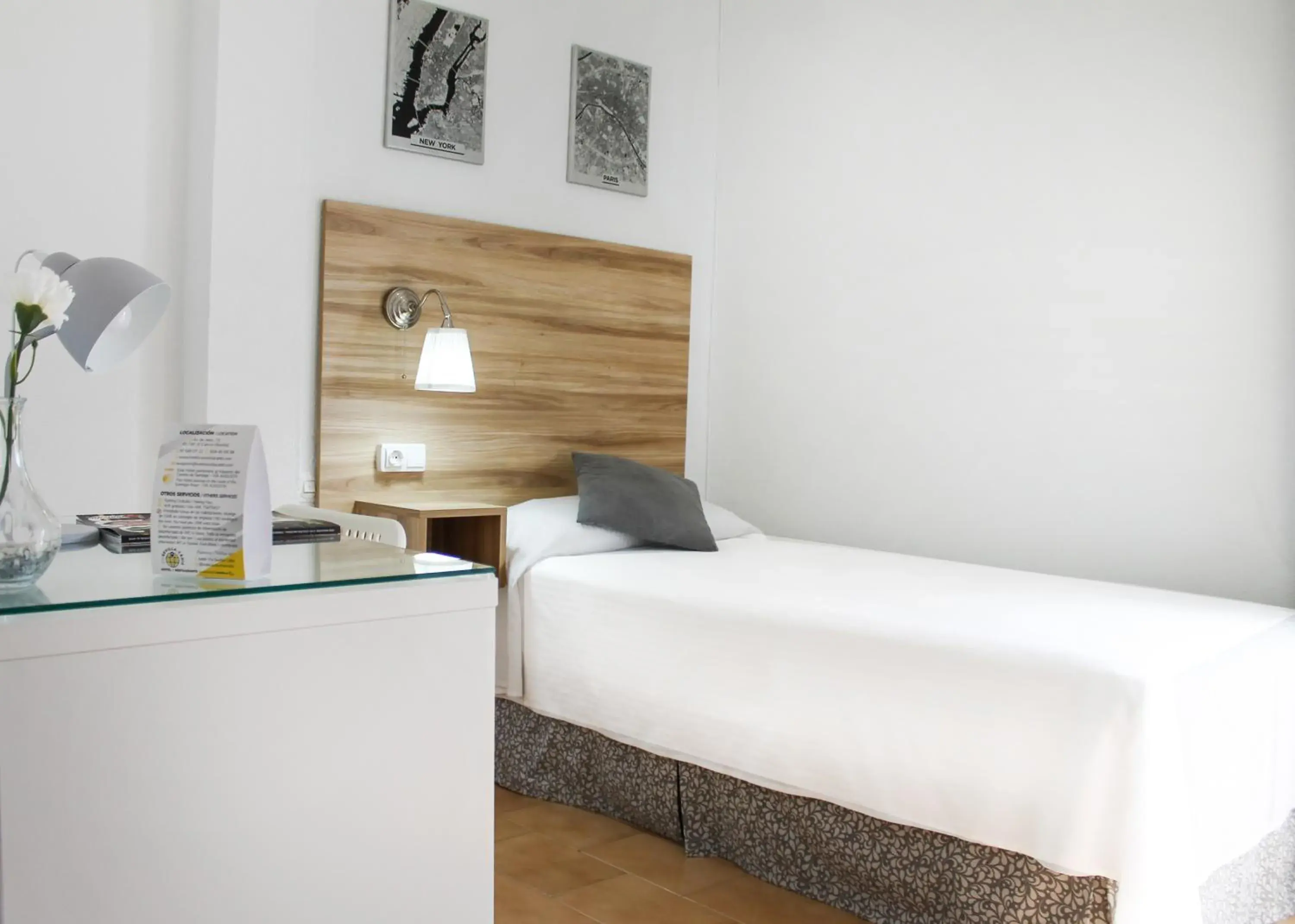 Bed in Hotel Restaurante Vía Sevilla - Cádiz by MA 22 Puntos Bed in Hotel Restaurante Vía Sevilla - Cádiz by MA 22 Puntos