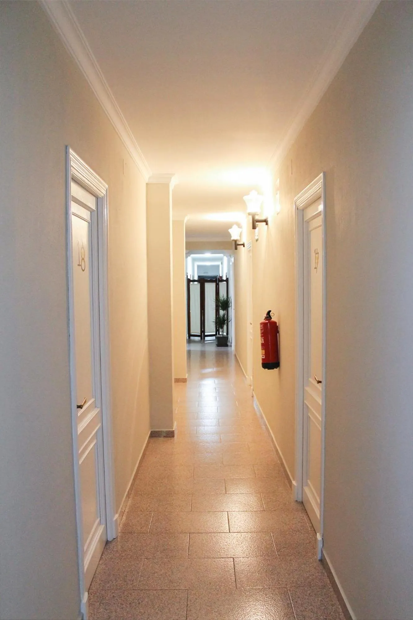 Area and facilities in Hotel Restaurante Vía Sevilla - Cádiz by MA 22 Puntos