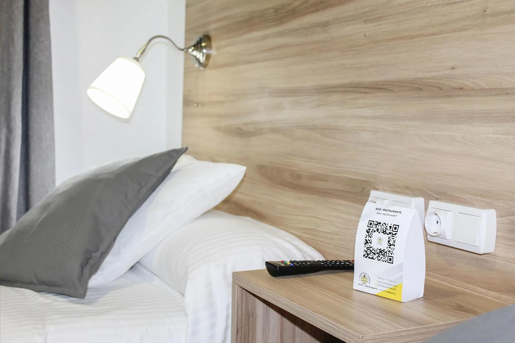 Bed in Hotel Restaurante Vía Sevilla - Cádiz by MA 22 Puntos