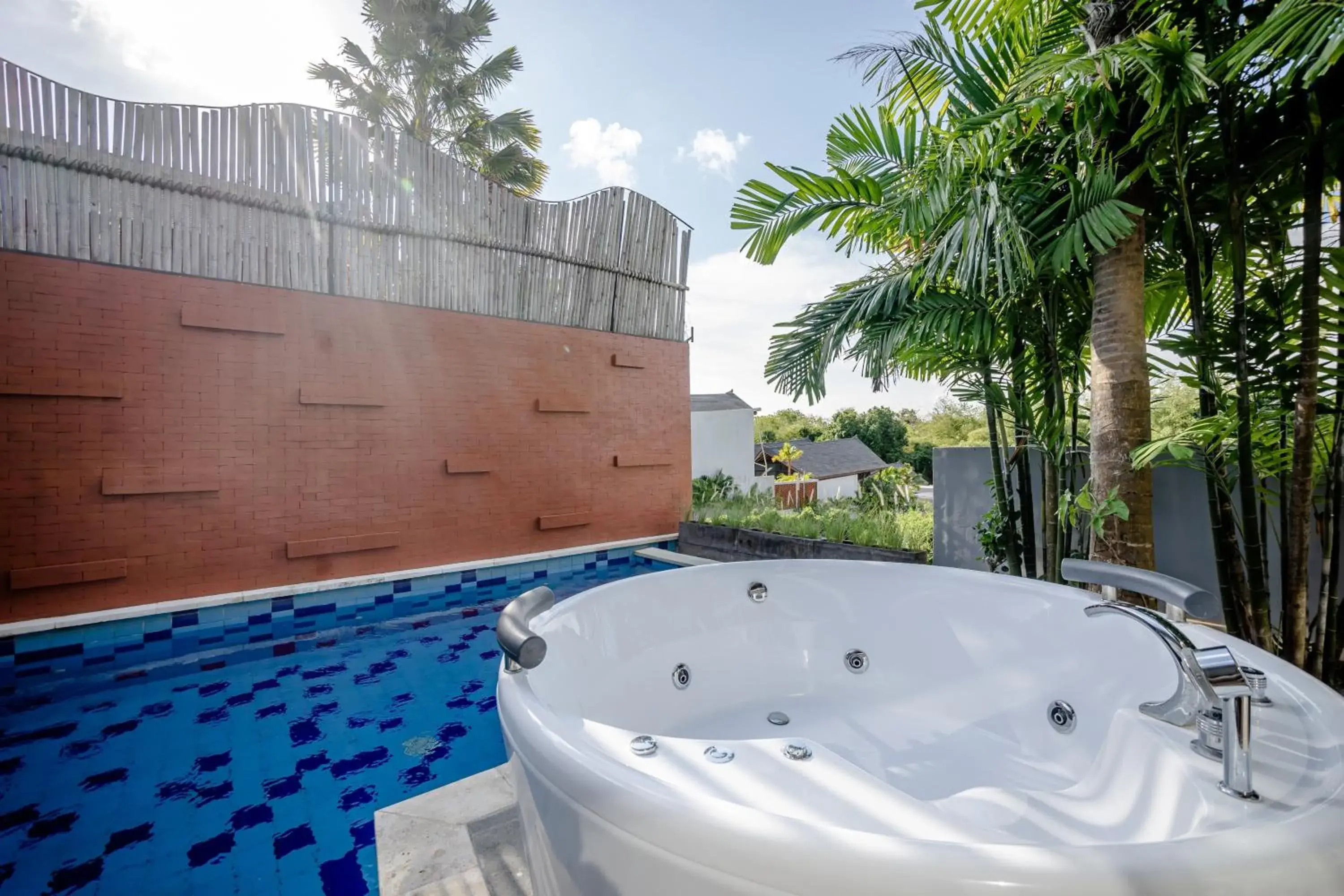 Swimming pool in Gioheven Villa Swimming pool in Gioheven Villa