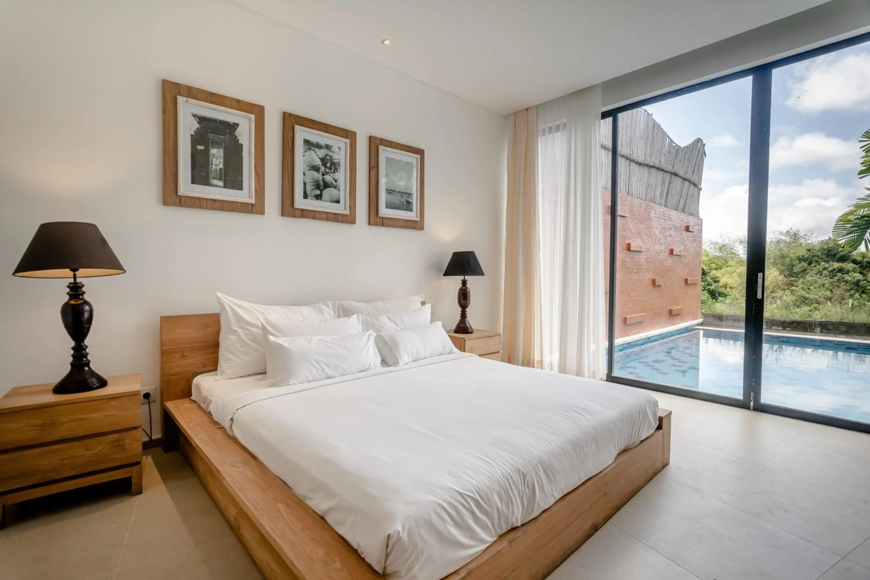 Bedroom, Bed in Gioheven Villa