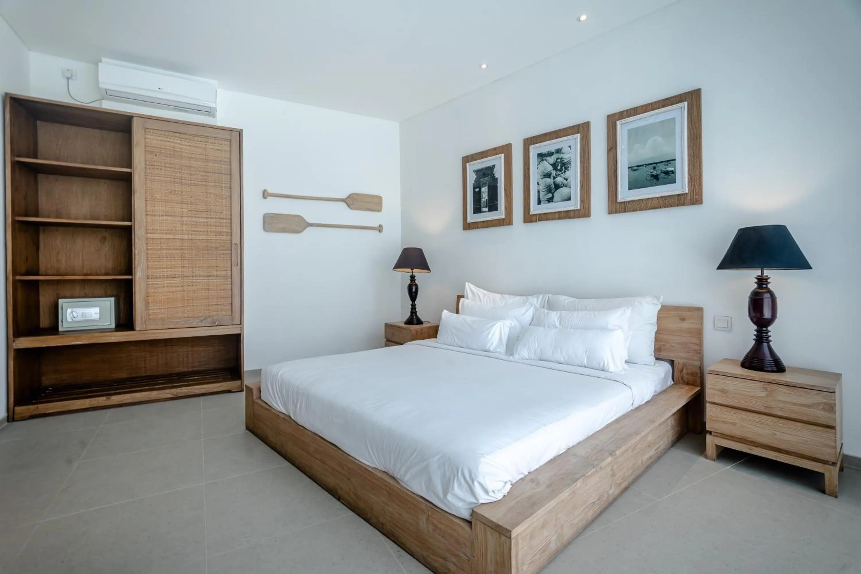 Bedroom, Bed in Gioheven Villa