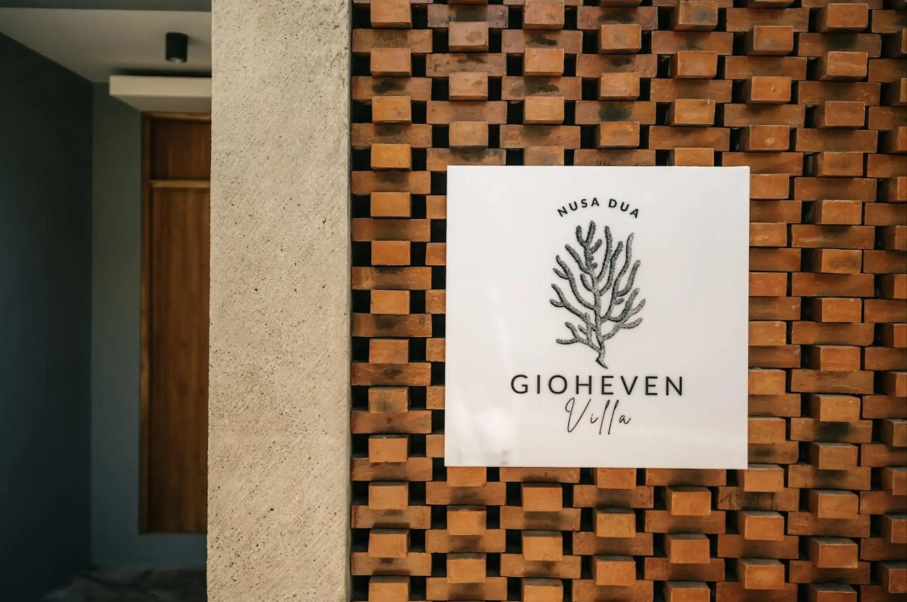 Property building in Gioheven Villa Property building in Gioheven Villa