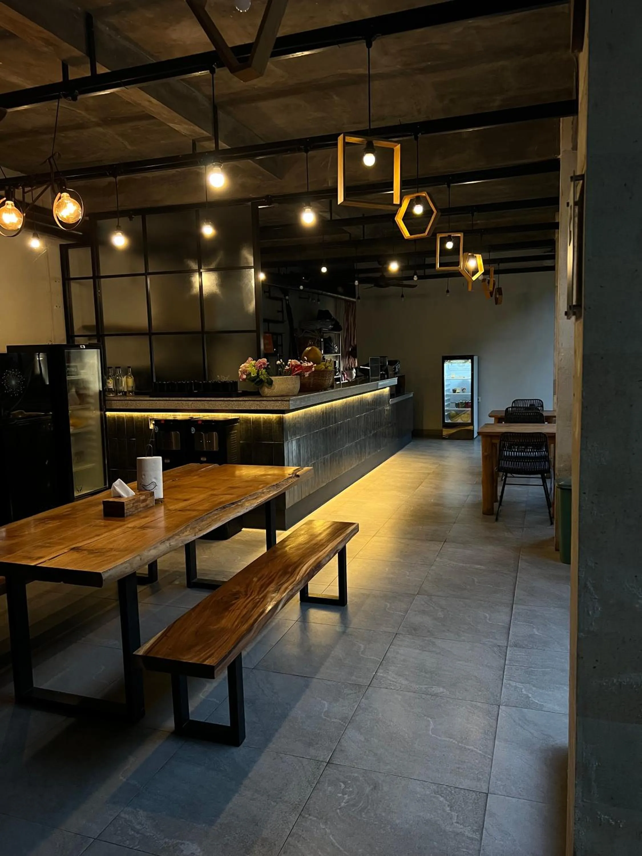 Restaurant/places to eat in Canggu Hype