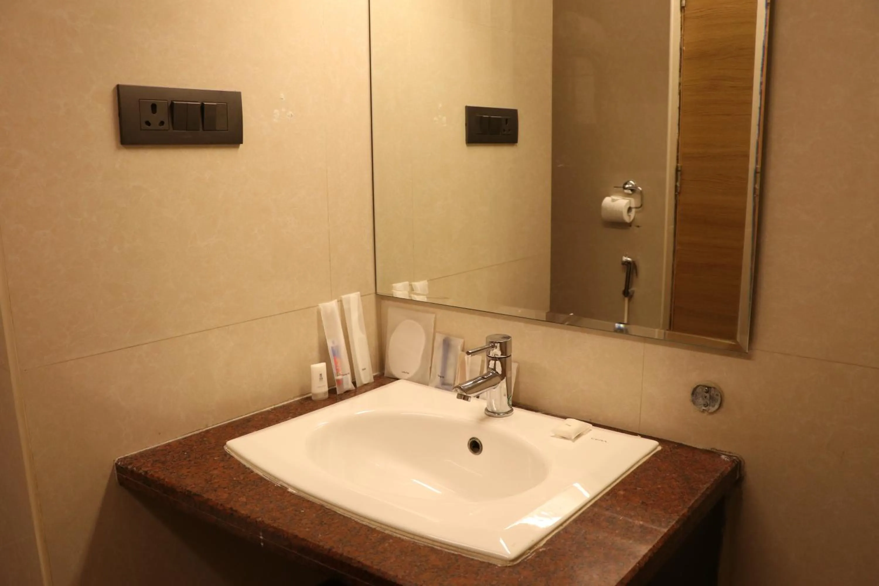 ICON Express by BHAGINI Hoodi