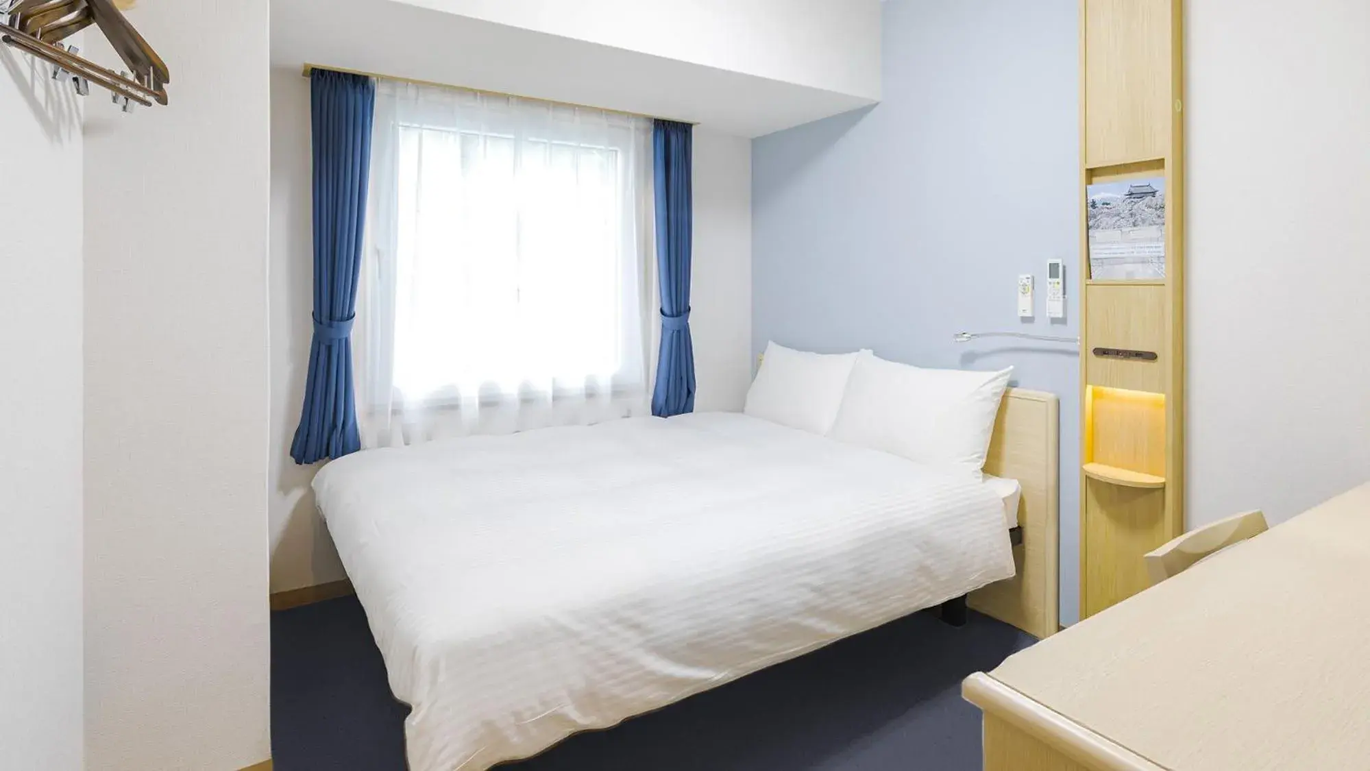 Bedroom, Bed in Toyoko Inn Kagoshima chuo eki Higashi guchi Bedroom, Bed in Toyoko Inn Kagoshima chuo eki Higashi guchi