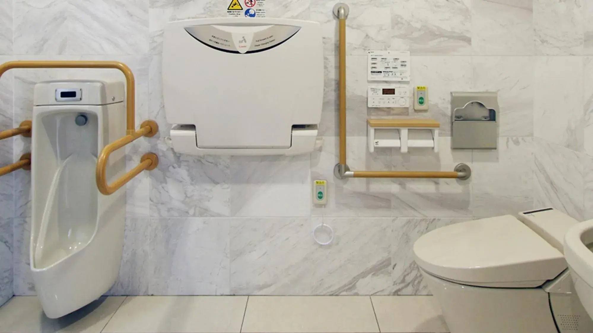 Bathroom in Toyoko Inn Tsuruga Ekimae Bathroom in Toyoko Inn Tsuruga Ekimae