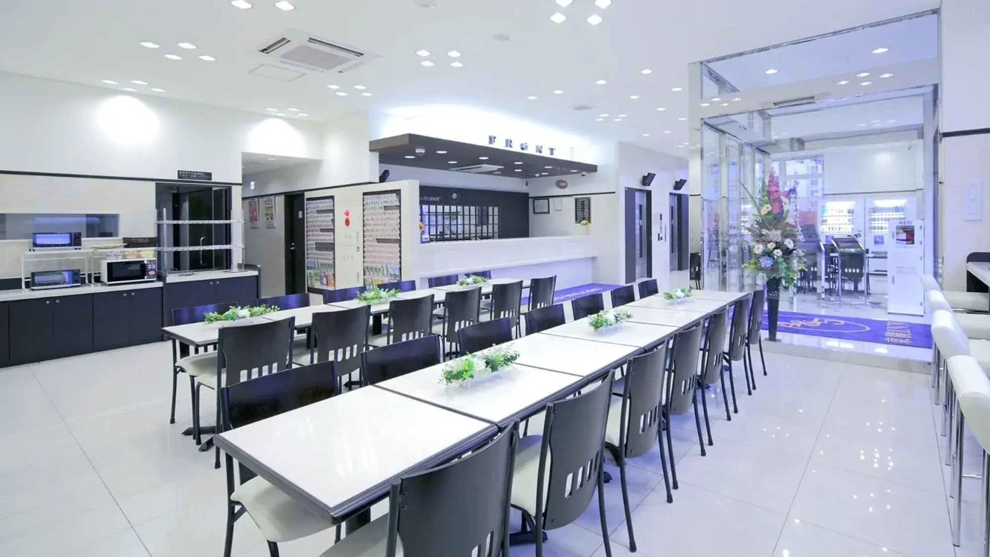 Lobby or reception in Toyoko Inn Kenkyu-gakuen Ekimae Lobby or reception in Toyoko Inn Kenkyu-gakuen Ekimae