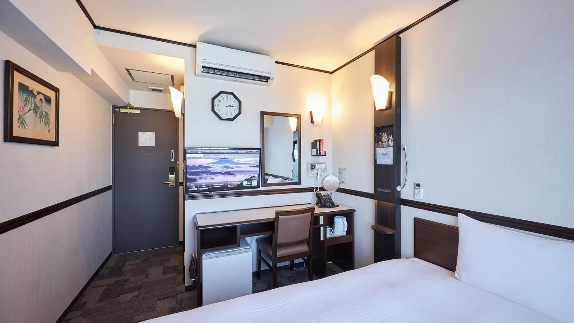 Area and facilities, Bed in Toyoko Inn Keio sen Hashimoto eki Kita guchi