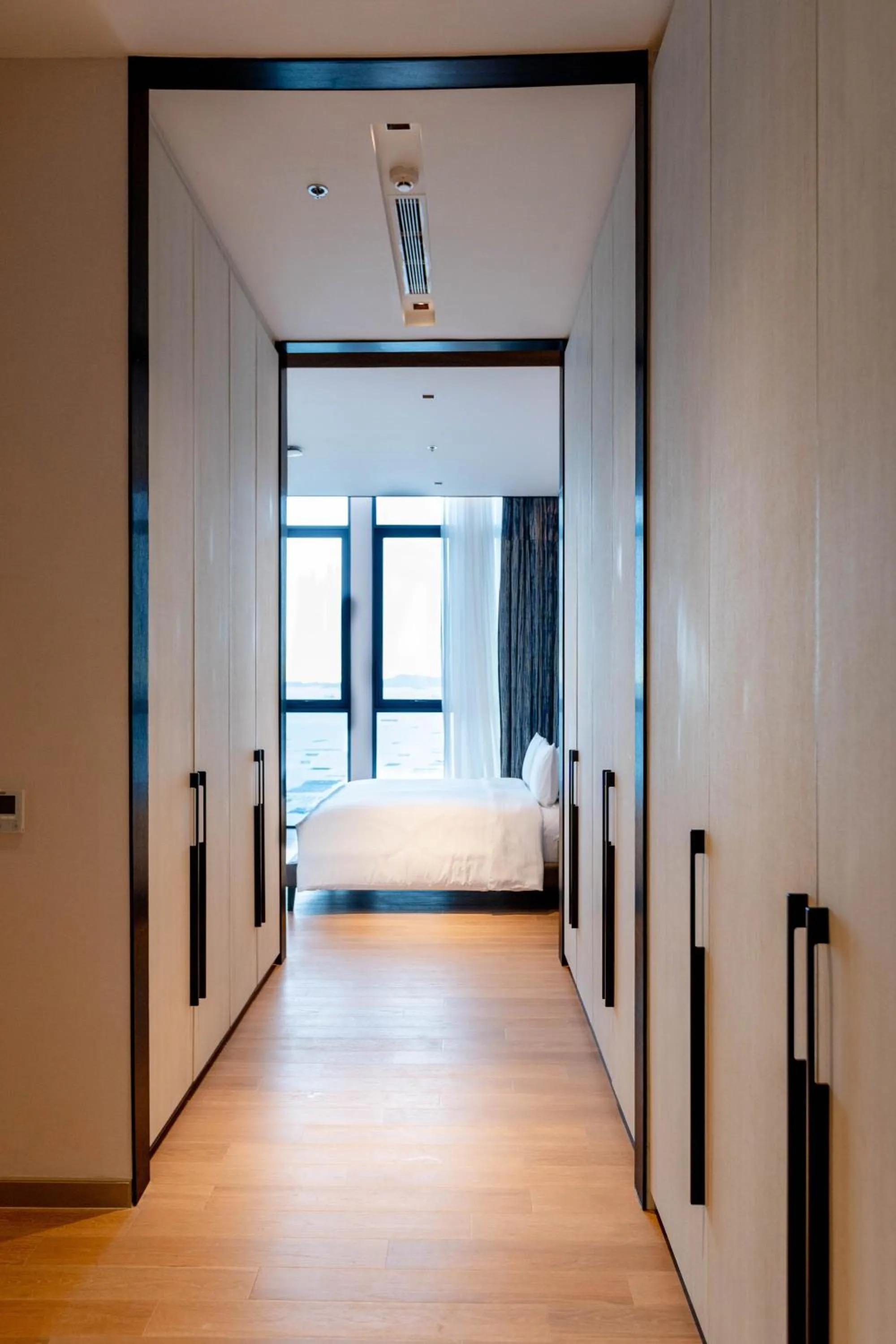 Bedroom, Bed in S Sriracha Hotel & Residence