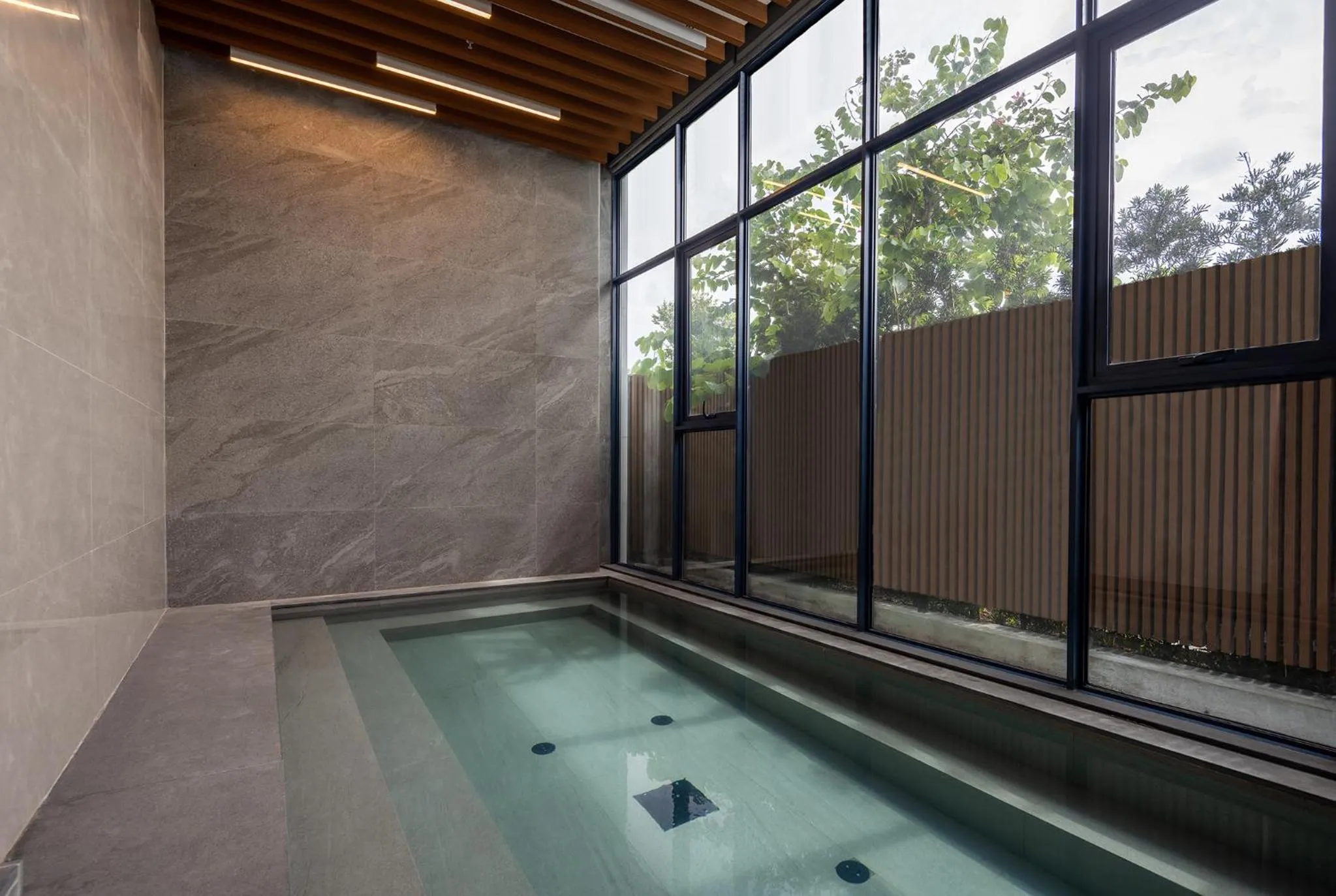 Hot Spring Bath in S Sriracha Hotel & Residence