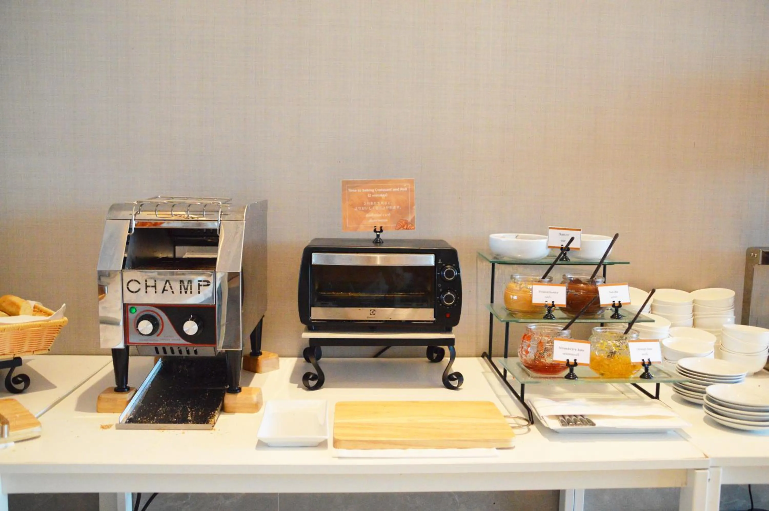 Buffet breakfast in S Sriracha Hotel & Residence