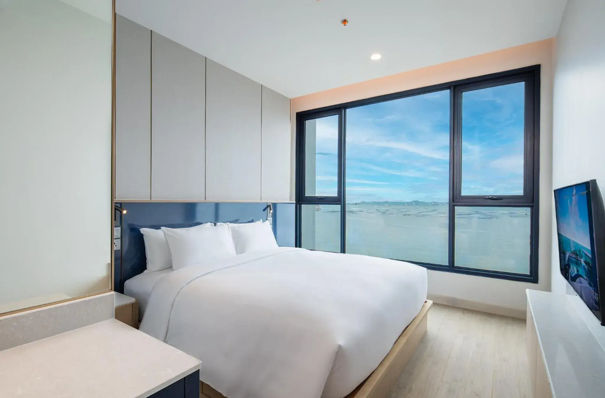 Bed in S Sriracha Hotel & Residence Bed in S Sriracha Hotel & Residence