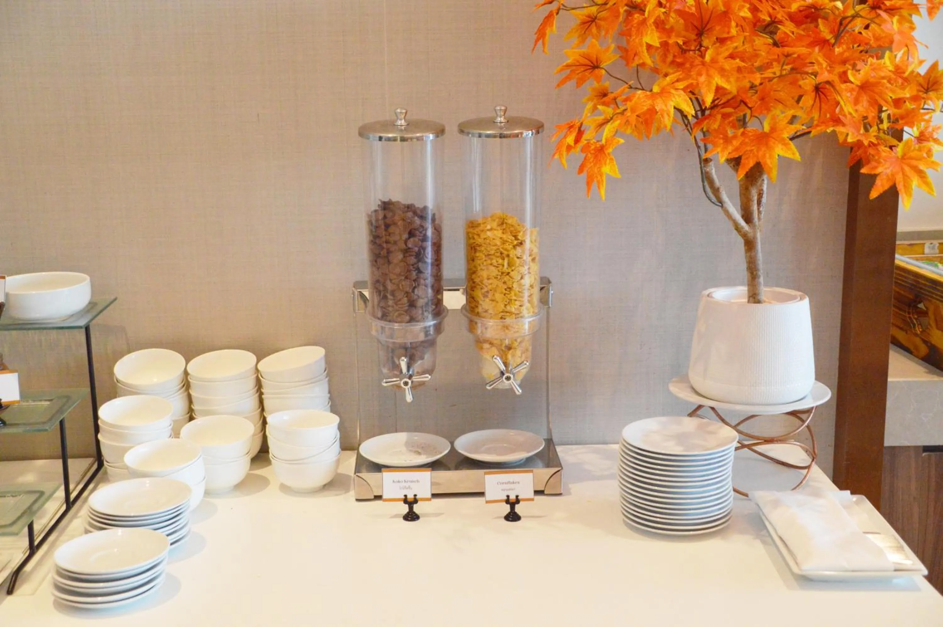 Breakfast in S Sriracha Hotel & Residence