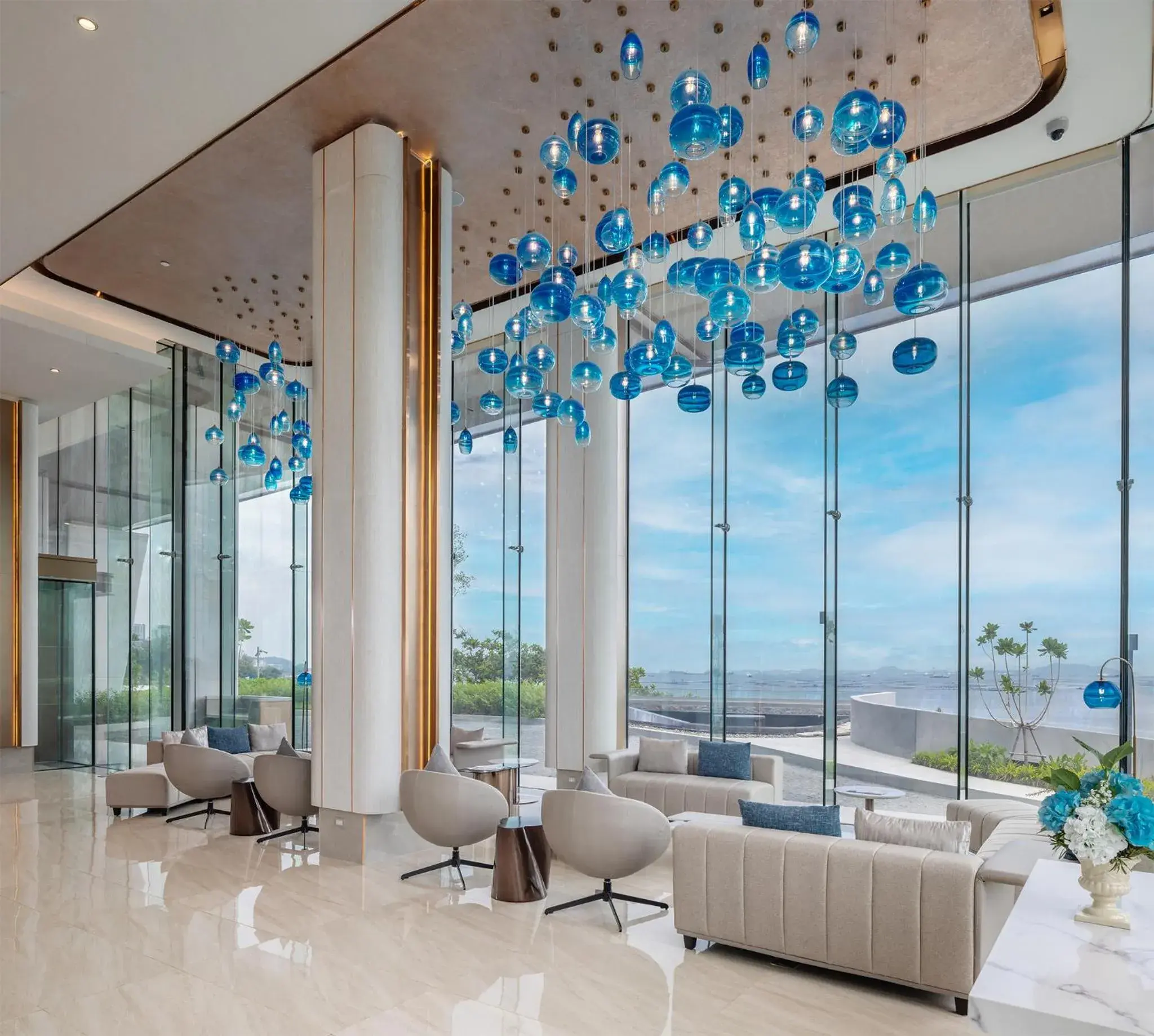 Lobby or reception in S Sriracha Hotel & Residence Lobby or reception in S Sriracha Hotel & Residence