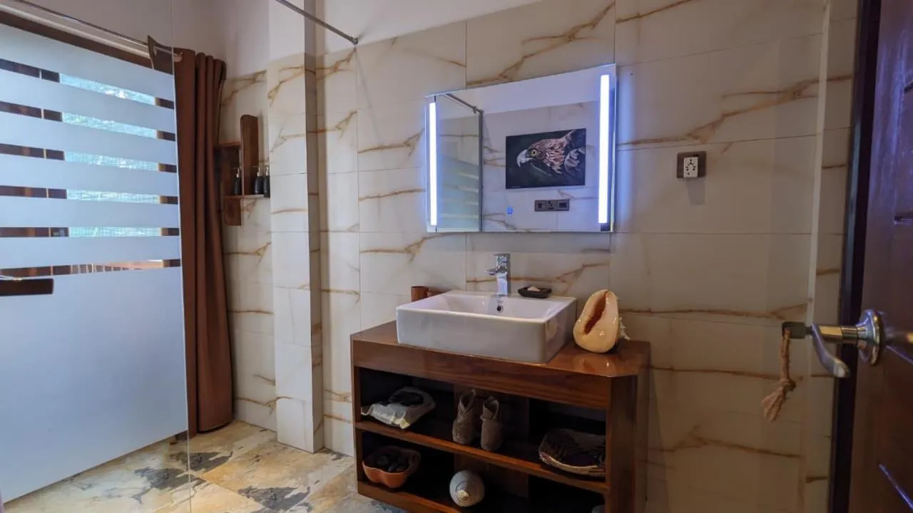 Lagoon gate Tangalle Resort