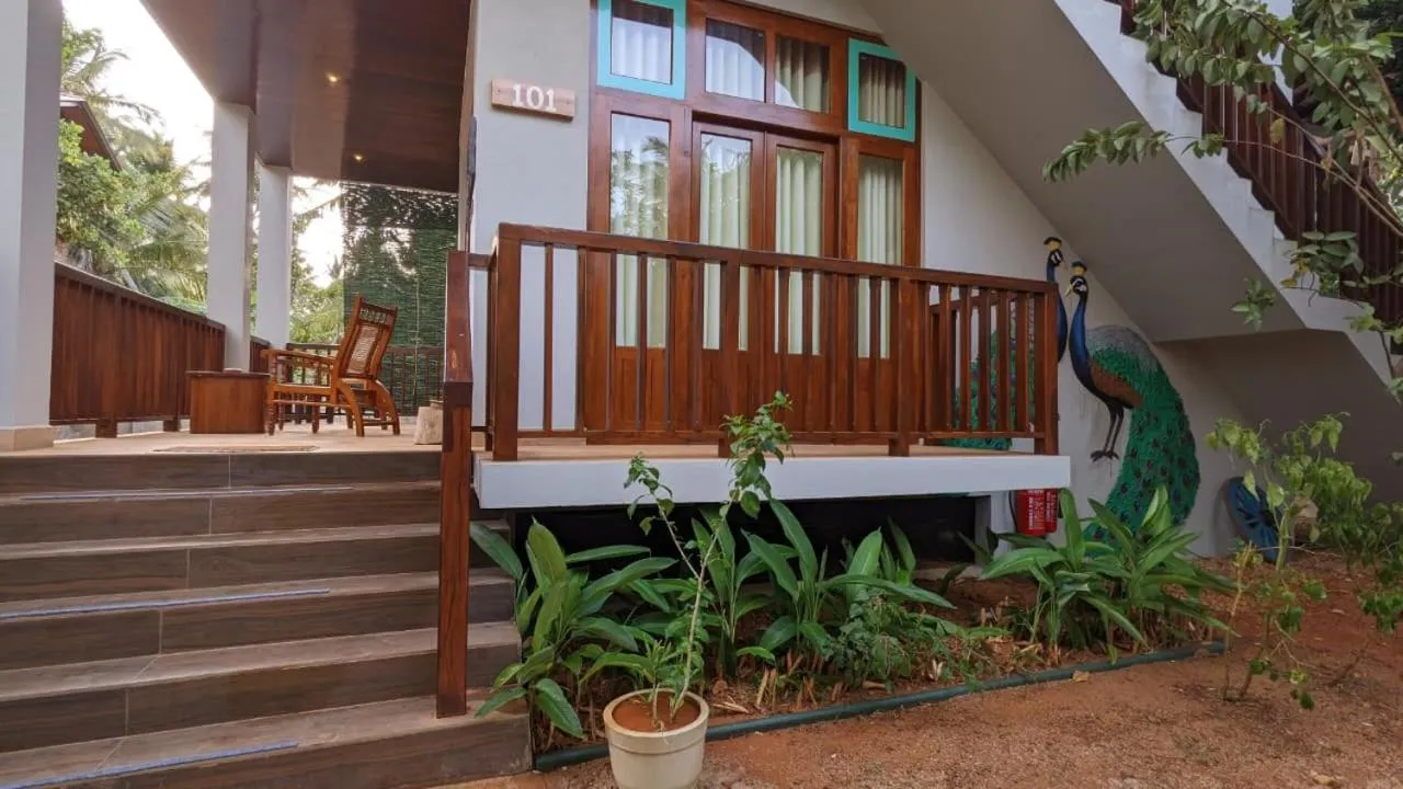 Lagoon gate Tangalle Resort