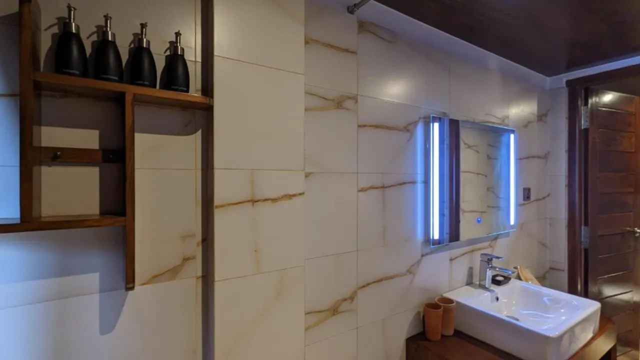 Lagoon gate Tangalle Resort