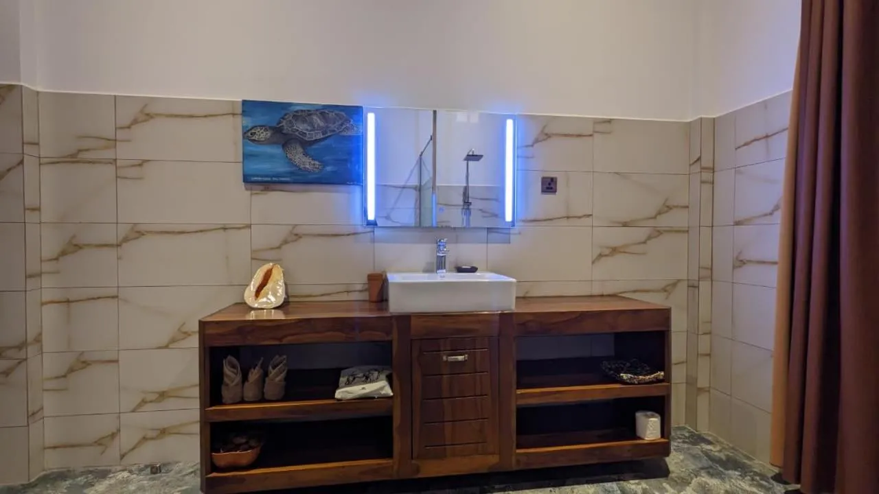 Lagoon gate Tangalle Resort