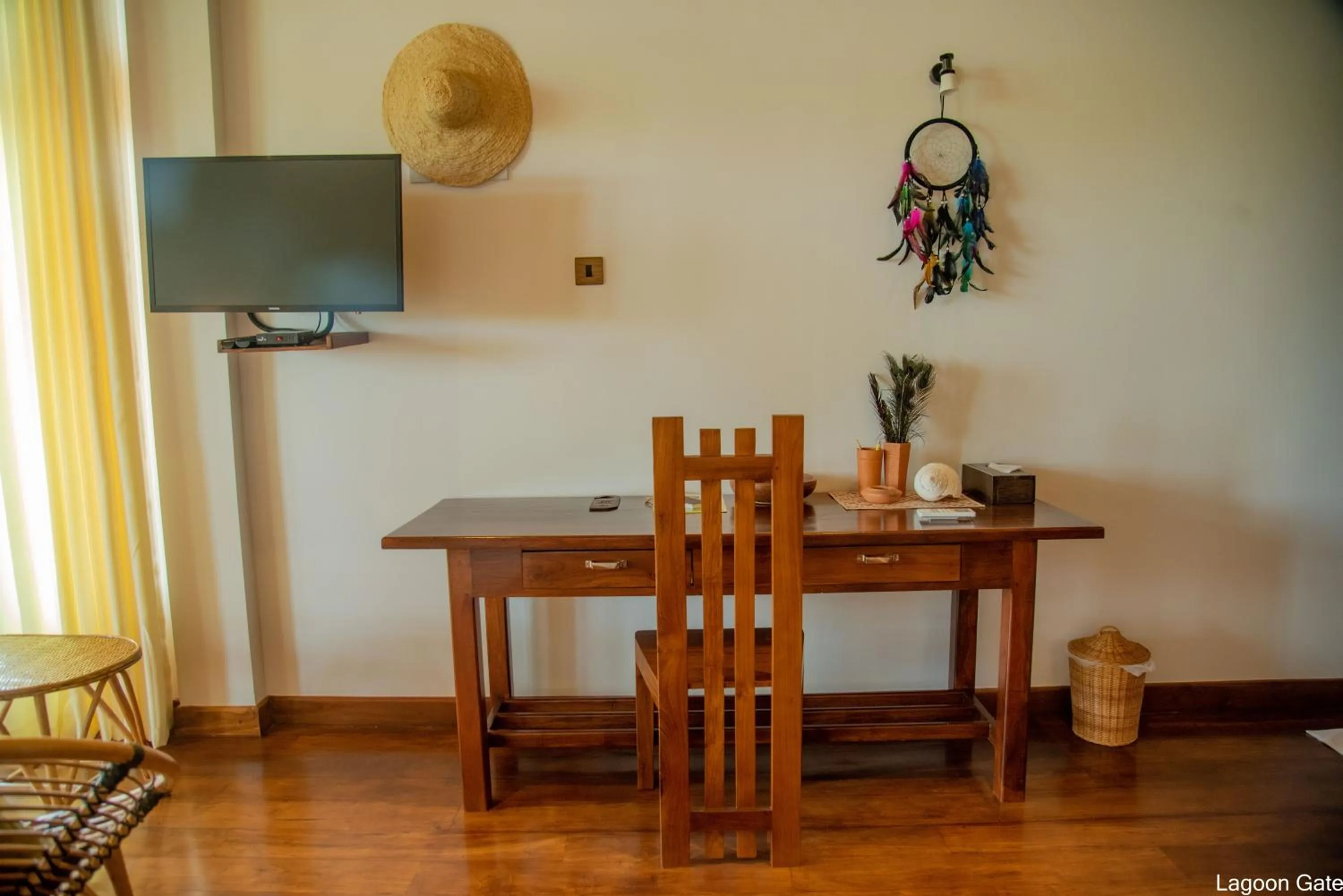 hair dresser in Lagoon gate Tangalle Resort