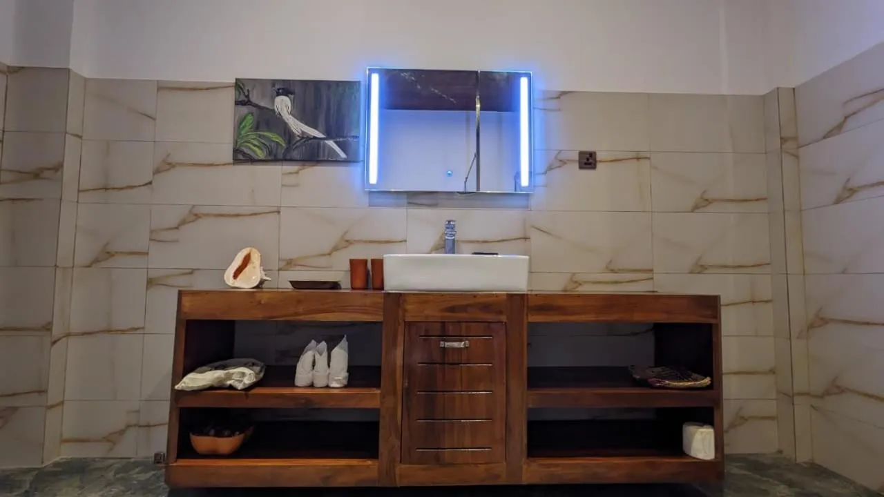 Lagoon gate Tangalle Resort