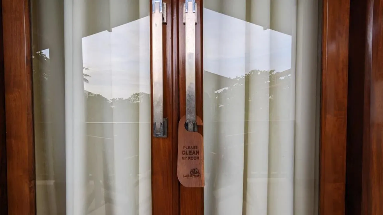 Lagoon gate Tangalle Resort