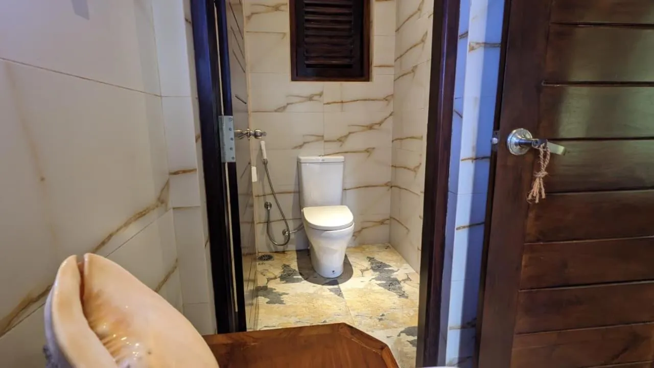 Lagoon gate Tangalle Resort