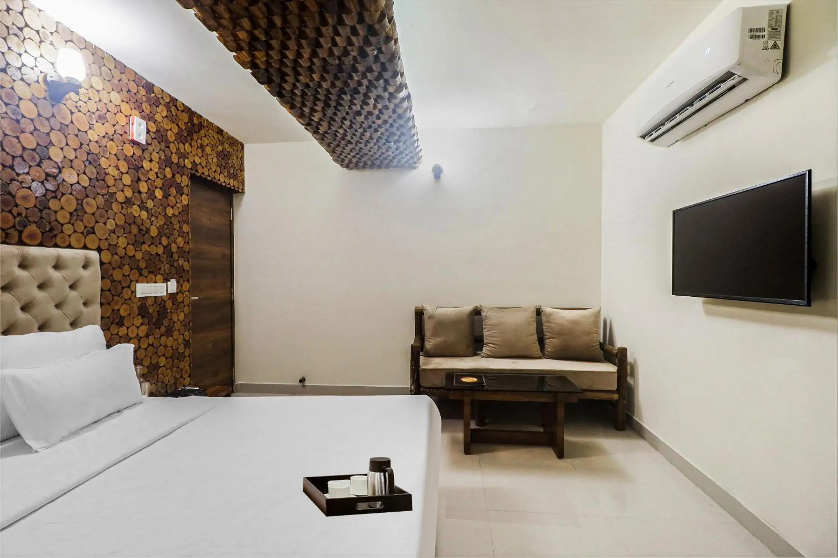 Bedroom, Bed in Super Townhouse Marina Bedroom, Bed in Super Townhouse Marina