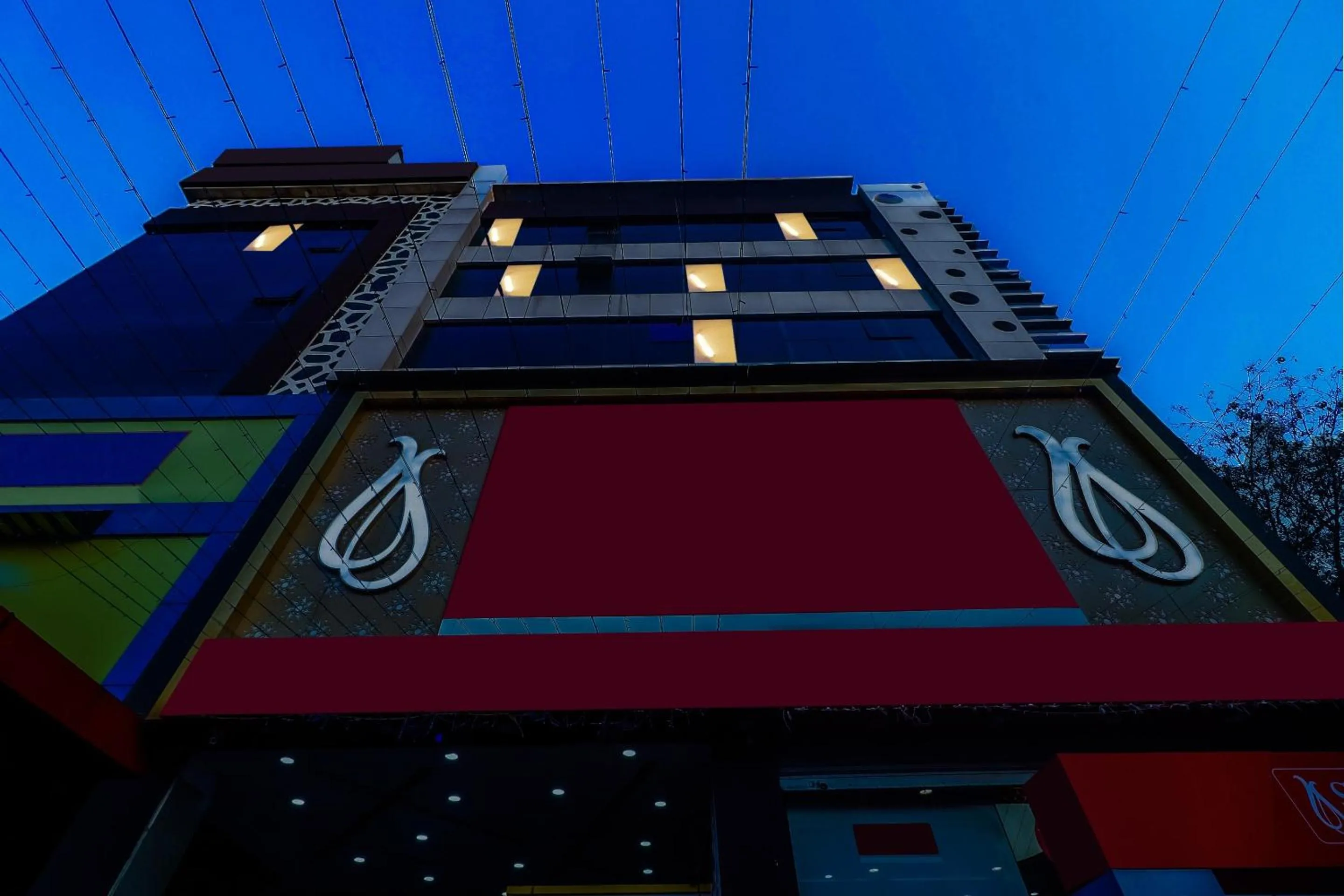 Facade/entrance in Super Townhouse Marina