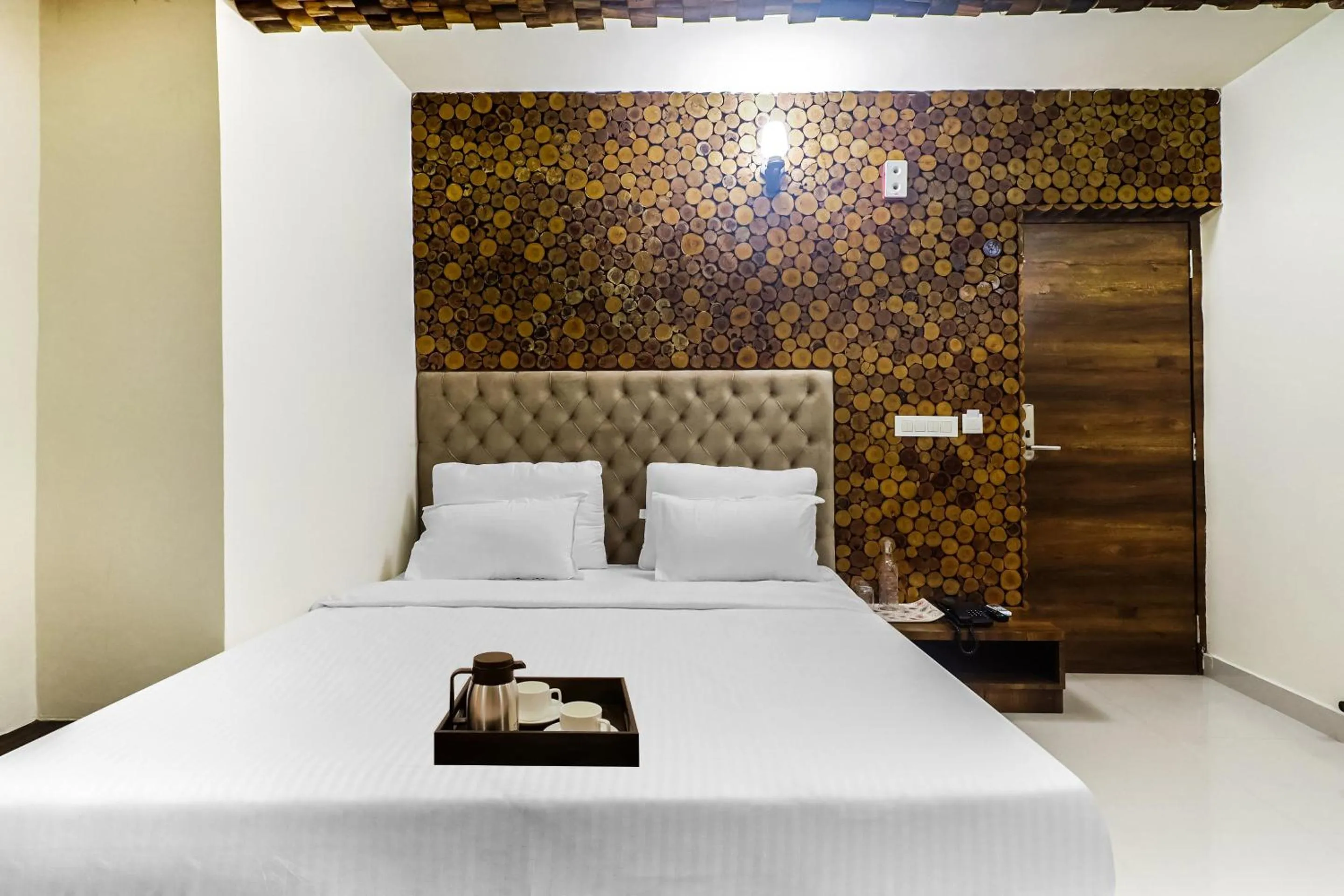 Bedroom, Bed in Super Townhouse Marina